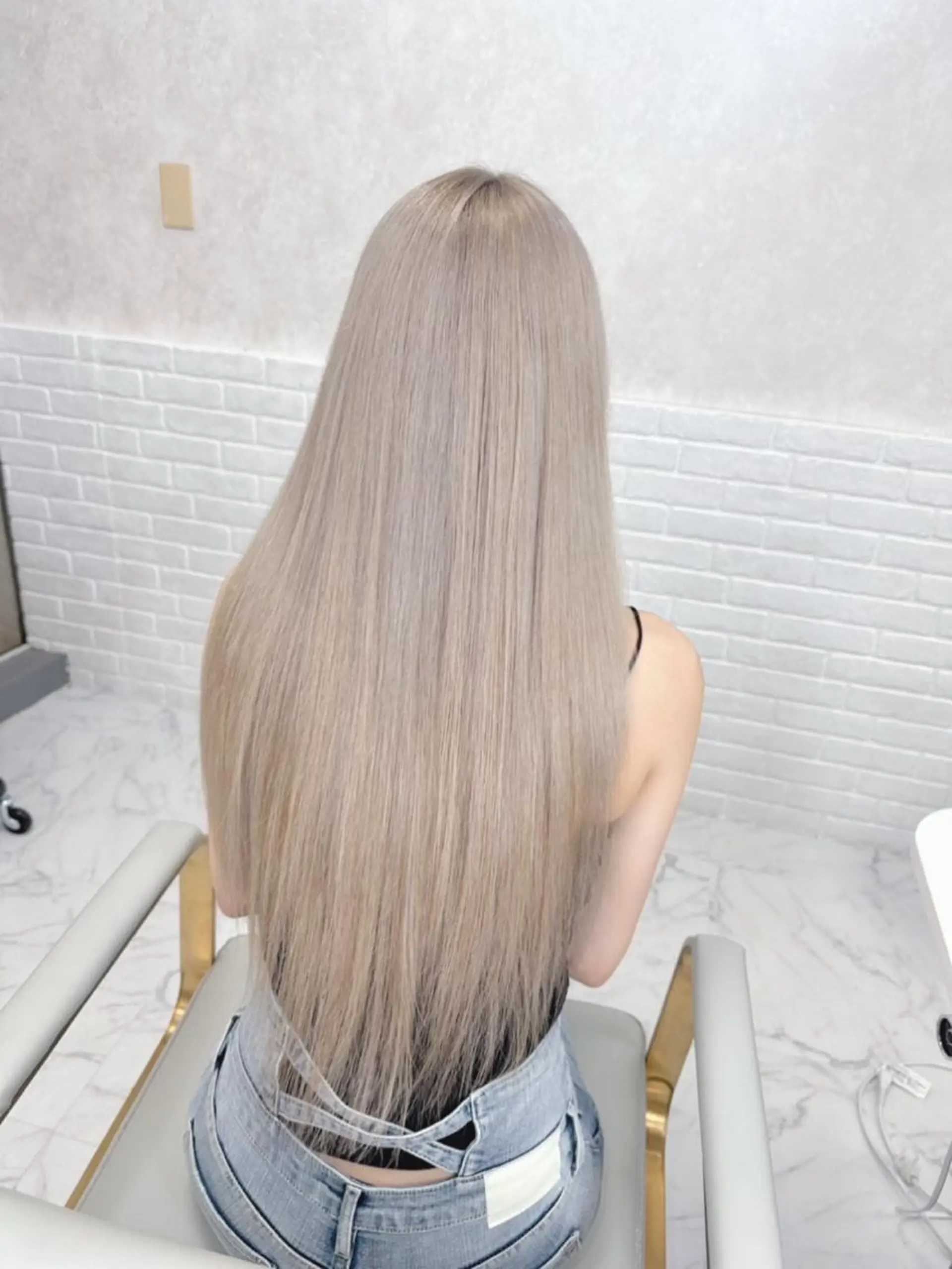 ロング シールエクステ エクステ ヘアカラー アンククロス渋谷店所属・Wistell 渋谷 ASUKAのヘアスタイル