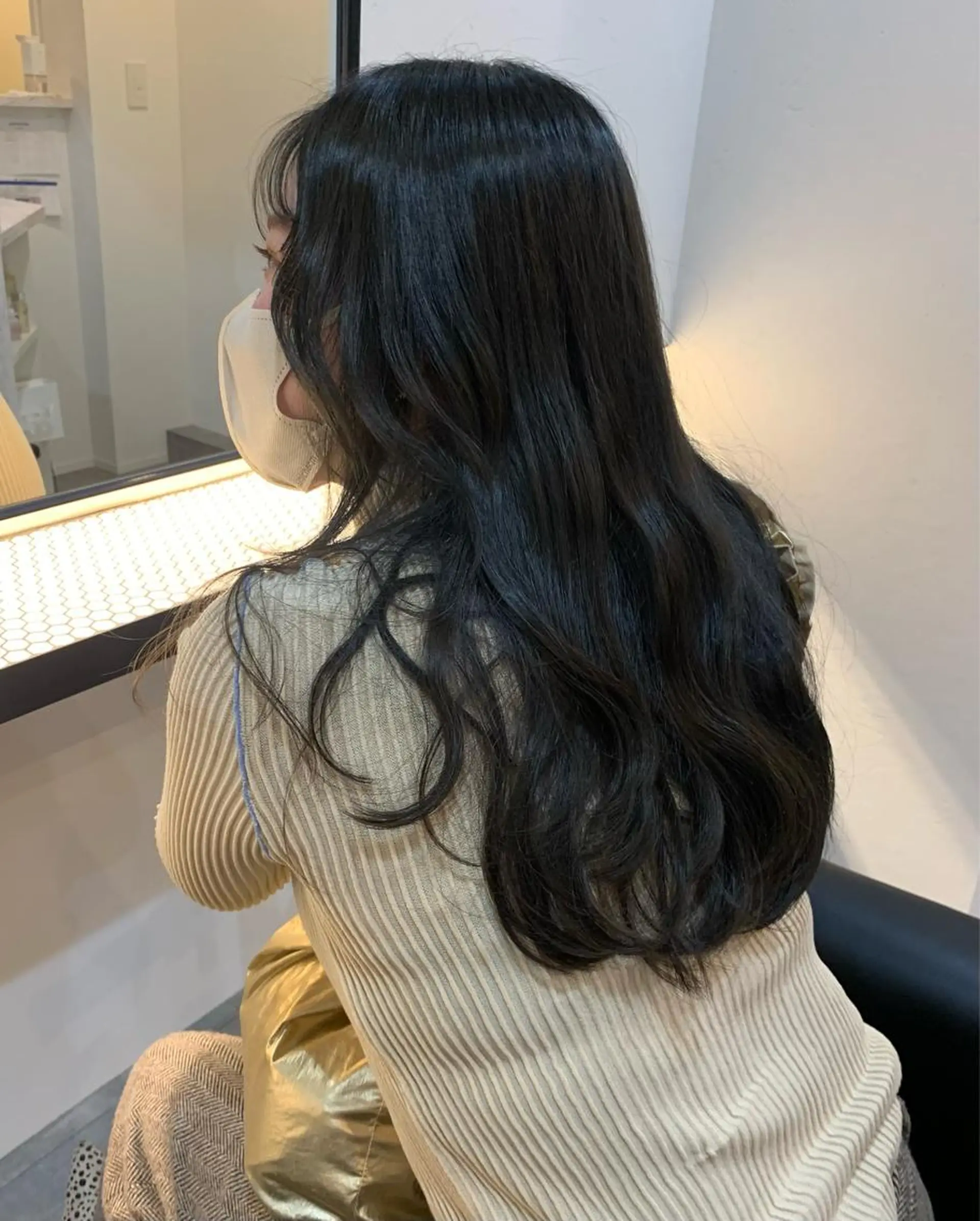 ロング カラー 透明感カラー ヘアカラー トリートメント 落合希 Olivebeigeのヘアスタイル