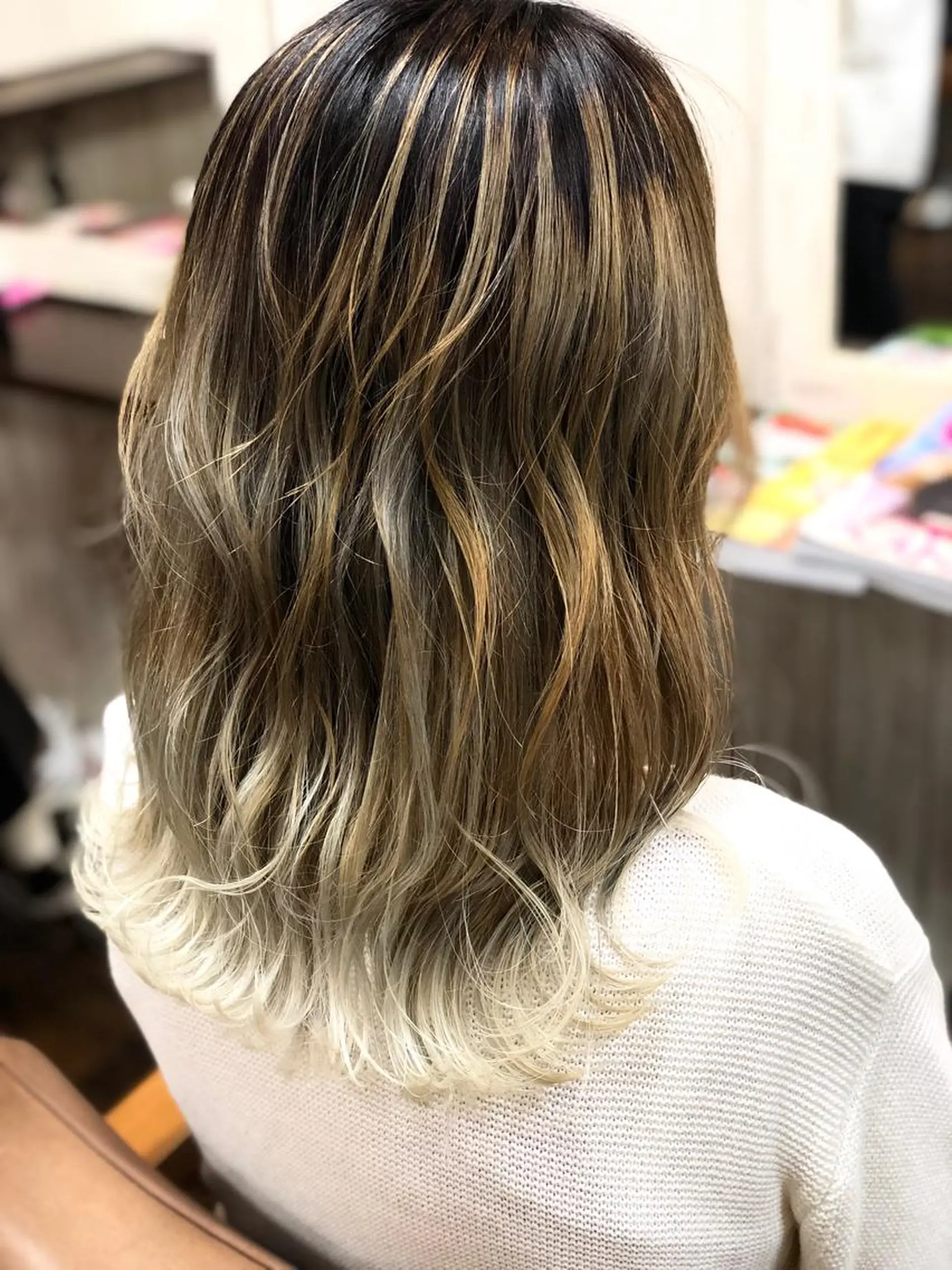 ミディアム カラー ハイライトカラー ハイライト ☆est hair☆ 新宿ナプラスタジオのヘアスタイル