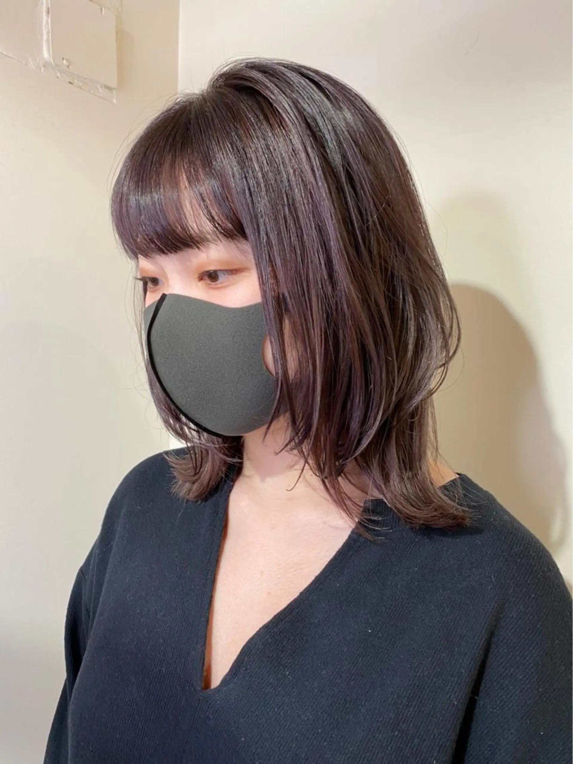 セミロング カラー ベージュカラー ピンクカラー ピンクベージュ ウルフカット 小川 美奈のヘアスタイル