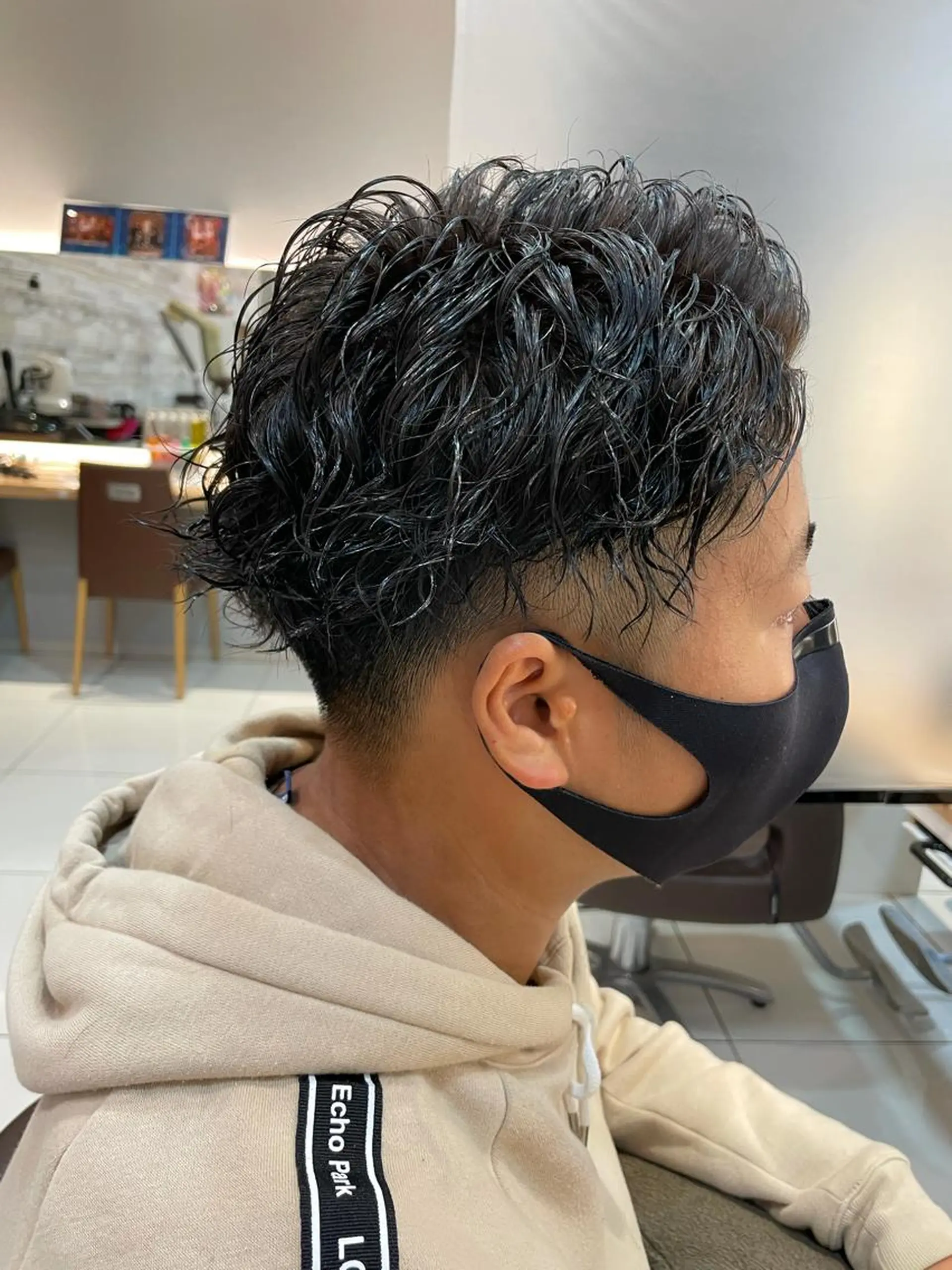 パーマ メンズ ザクザクレイヤー 🍀/ブリーチ/小田のヘアスタイル