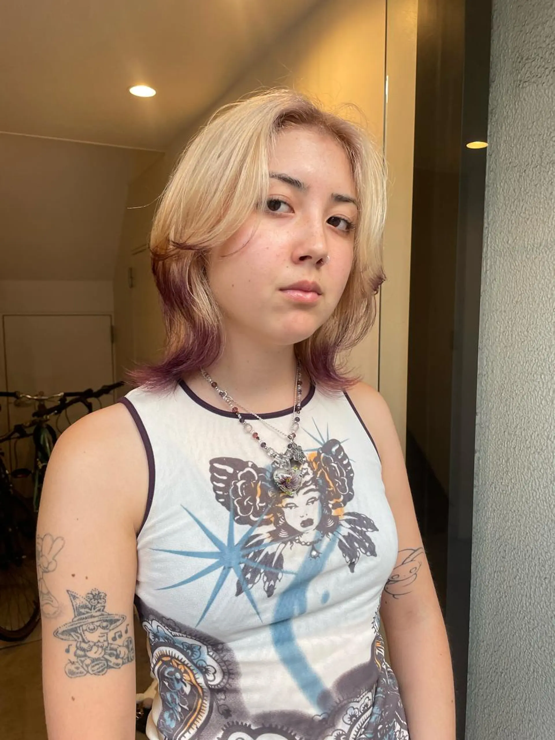 ミディアム カラー 抜きっぱなしブロンド カット ヘアカラー トリートメント hen所属・心斎橋/レイヤー/ ブリーチ/モエのヘアスタイル