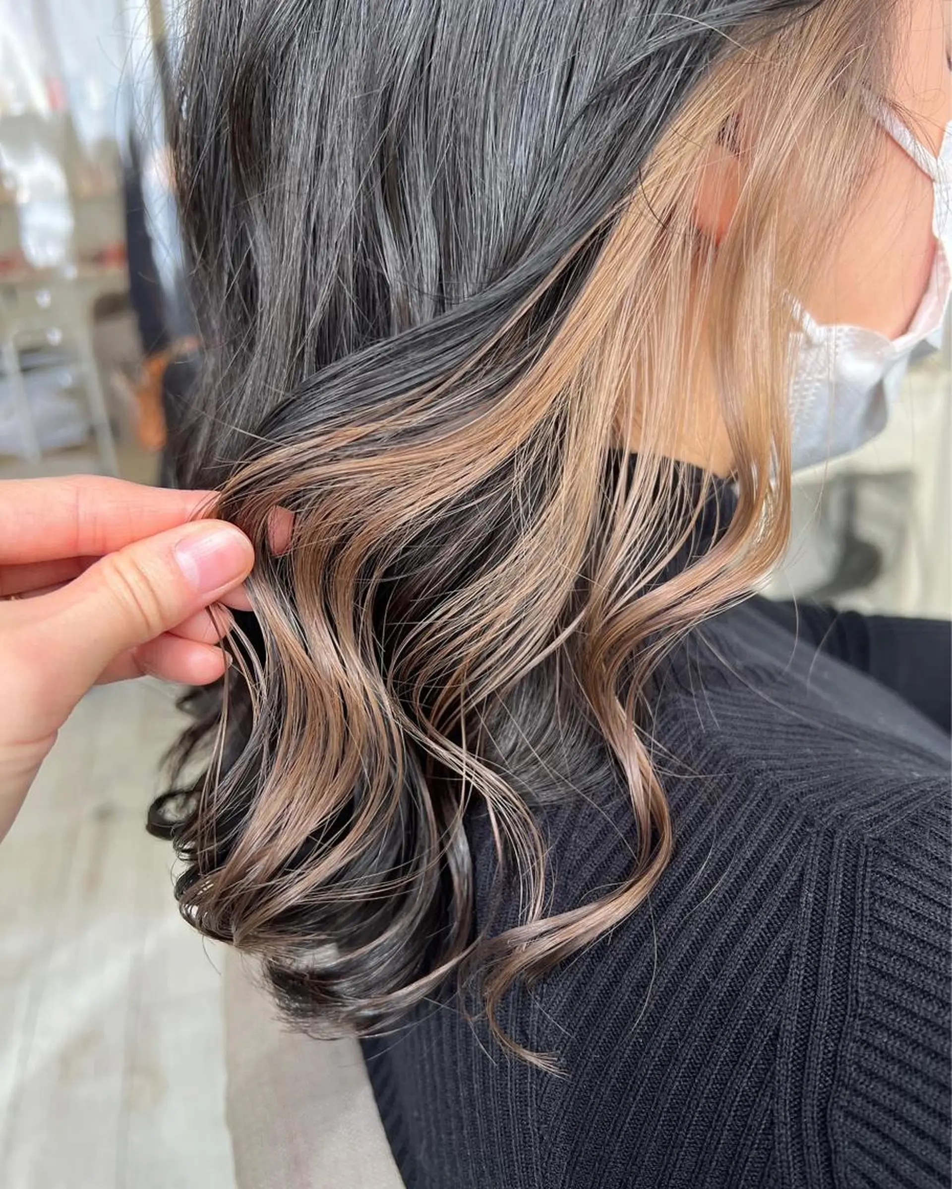 ミディアム カラー ミディアムパーマ ブリーチ ケアブリーチ デザインカラー ダブルカラー カット ヘアカラー トリートメント 🌈安藤愛/透明感 艶カラー🫧ROWのヘアスタイル