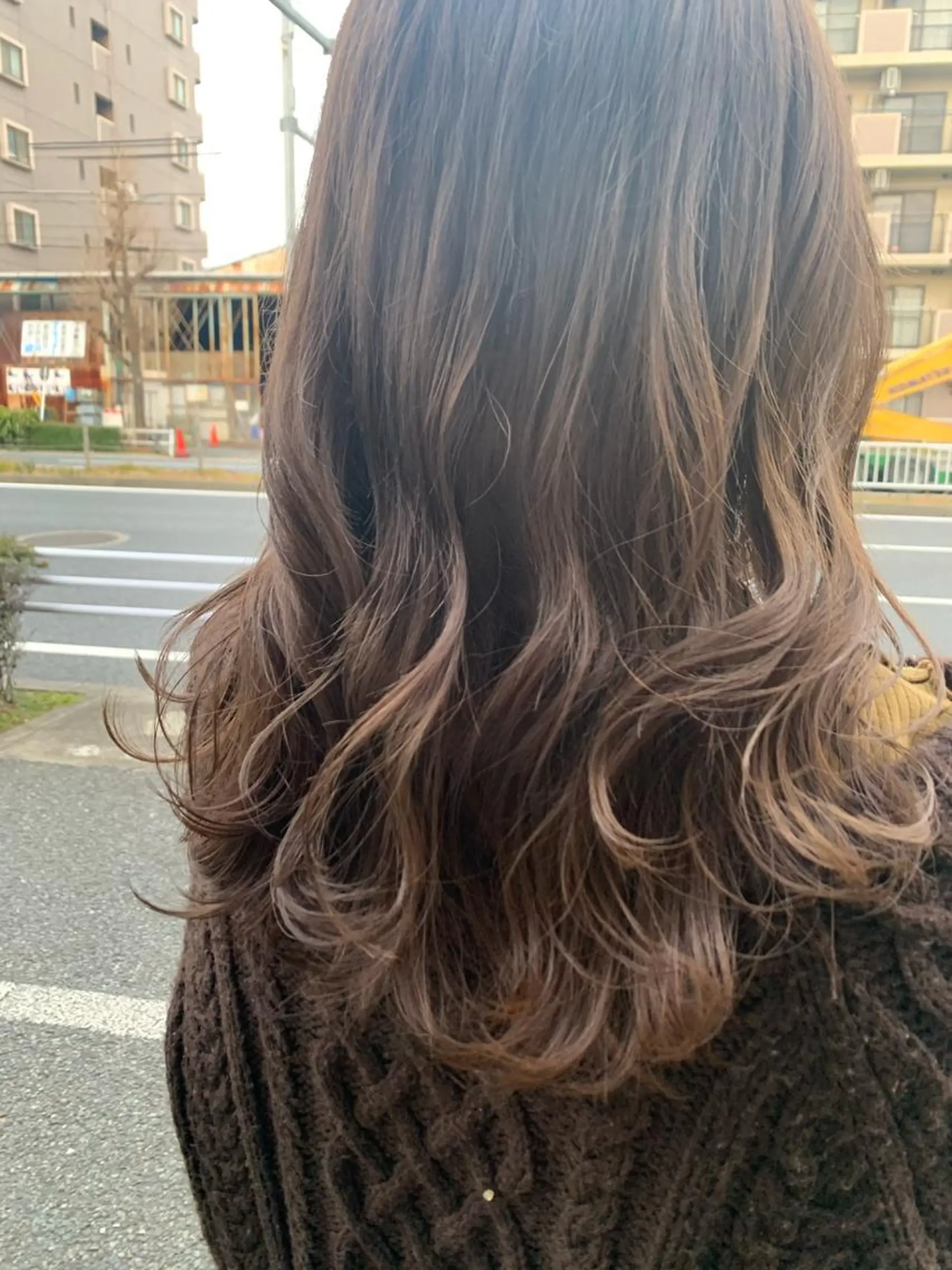 ロング カラー アッシュ アッシュブラウン ブラウンカラー 浅岡 みちるのヘアスタイル
