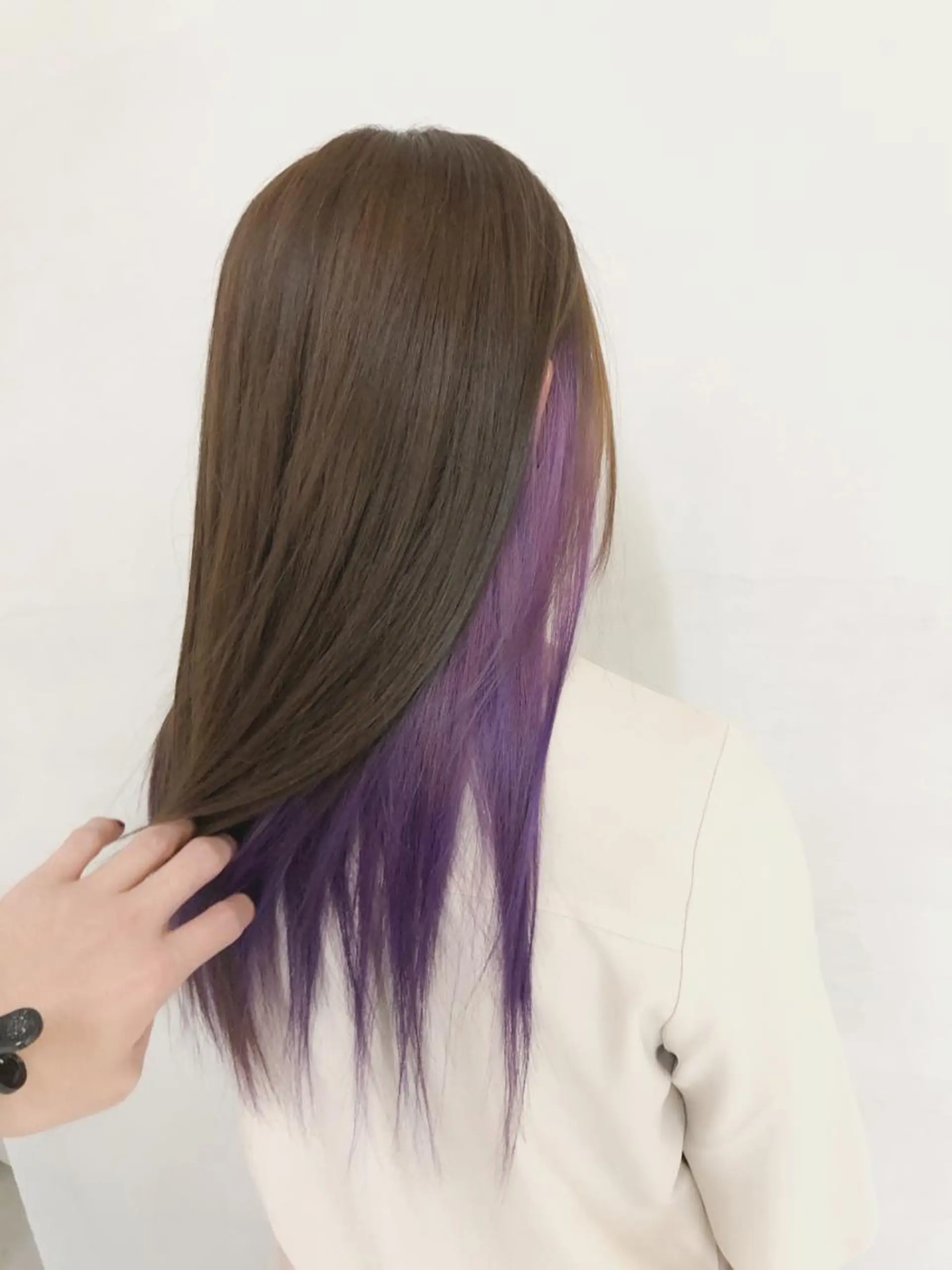 ロング ヘアカラー 山崎 俊介のヘアスタイル