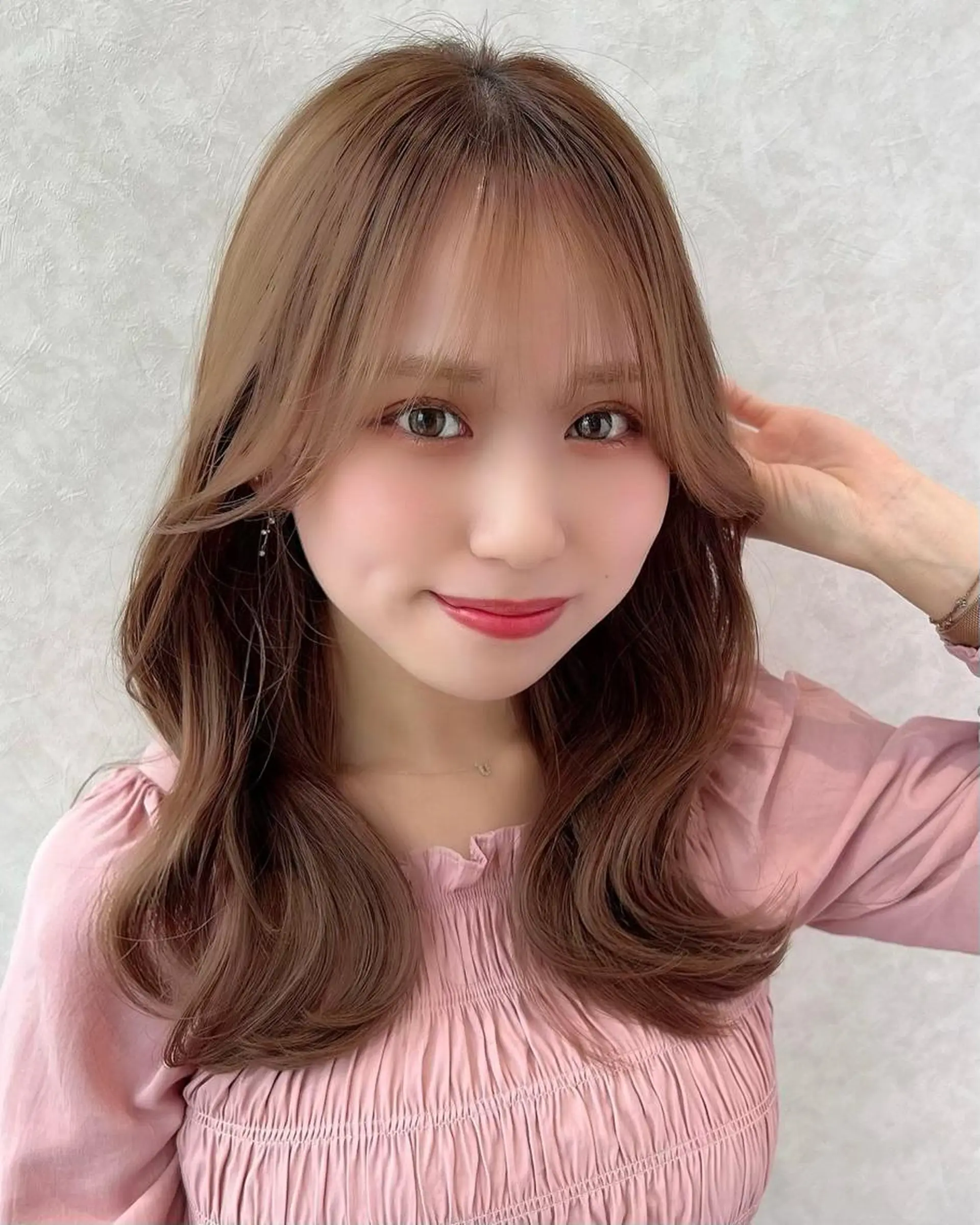 セミロング くびれヘア レイヤーカット シースルーバング サイドバング カット ヘアカラー トリートメント 🧡くびれヘア/前髪 顔周り🧡久原結衣のヘアスタイル