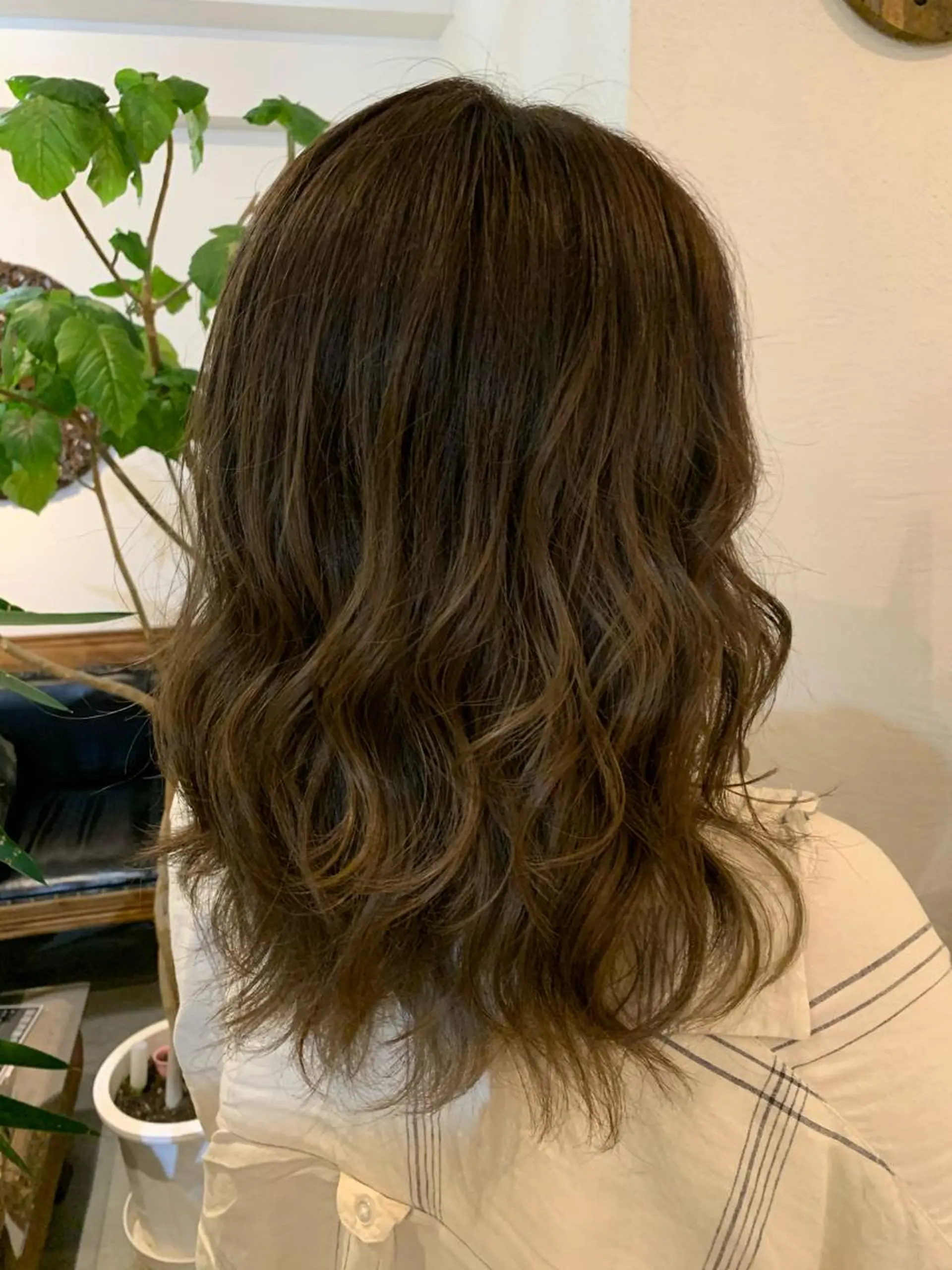 カラー putri 副店長 岸本 拓真のヘアスタイル