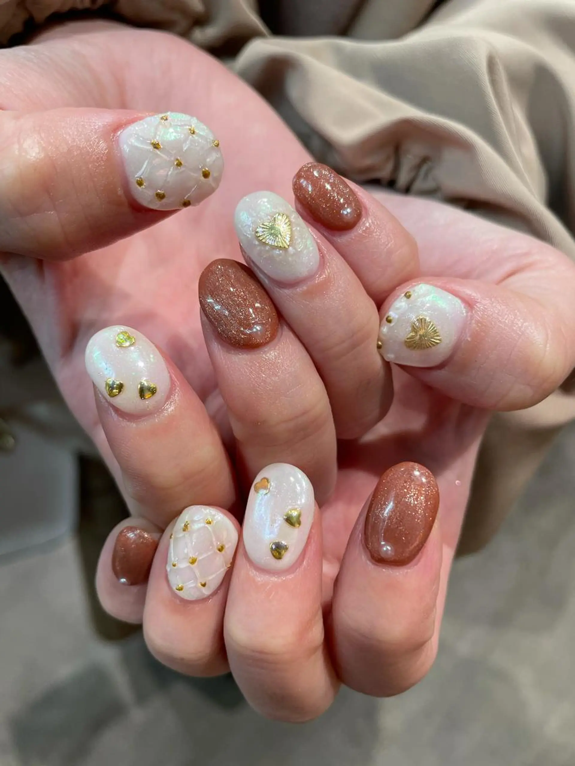 ネイル ニュアンスネイル ハンドネイル ナチュラル透明感🌱 小山美樹子のヘアスタイル