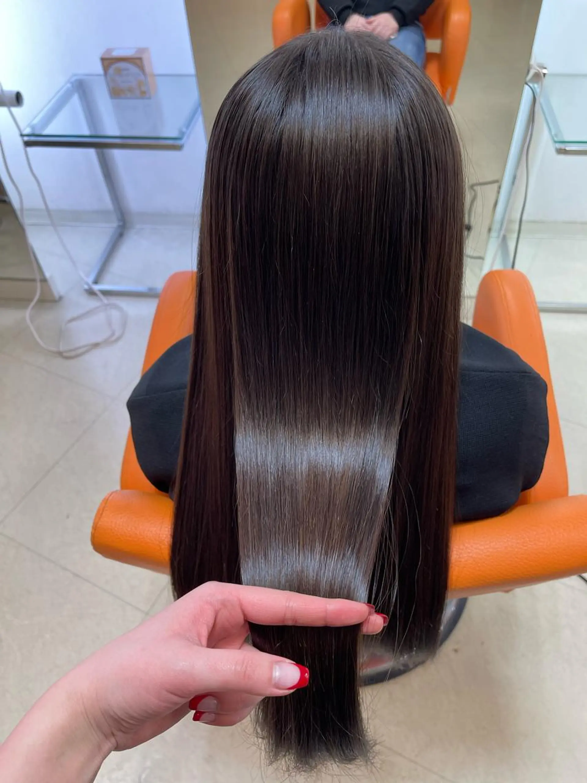 ロング キッズ ラシェンテ居留地所属・鶴﨑 美優亜のヘアスタイル