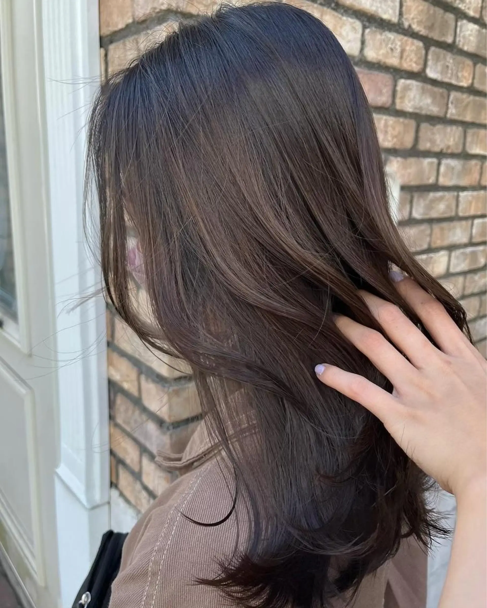 ロング カラー ベージュカラー 透明感カラー イルミナカラー ミルクティーベージュ 髪質改善 カット ヘアカラー トリートメント レイヤー/グレージュ 🤍奥開梨恵のヘアスタイル