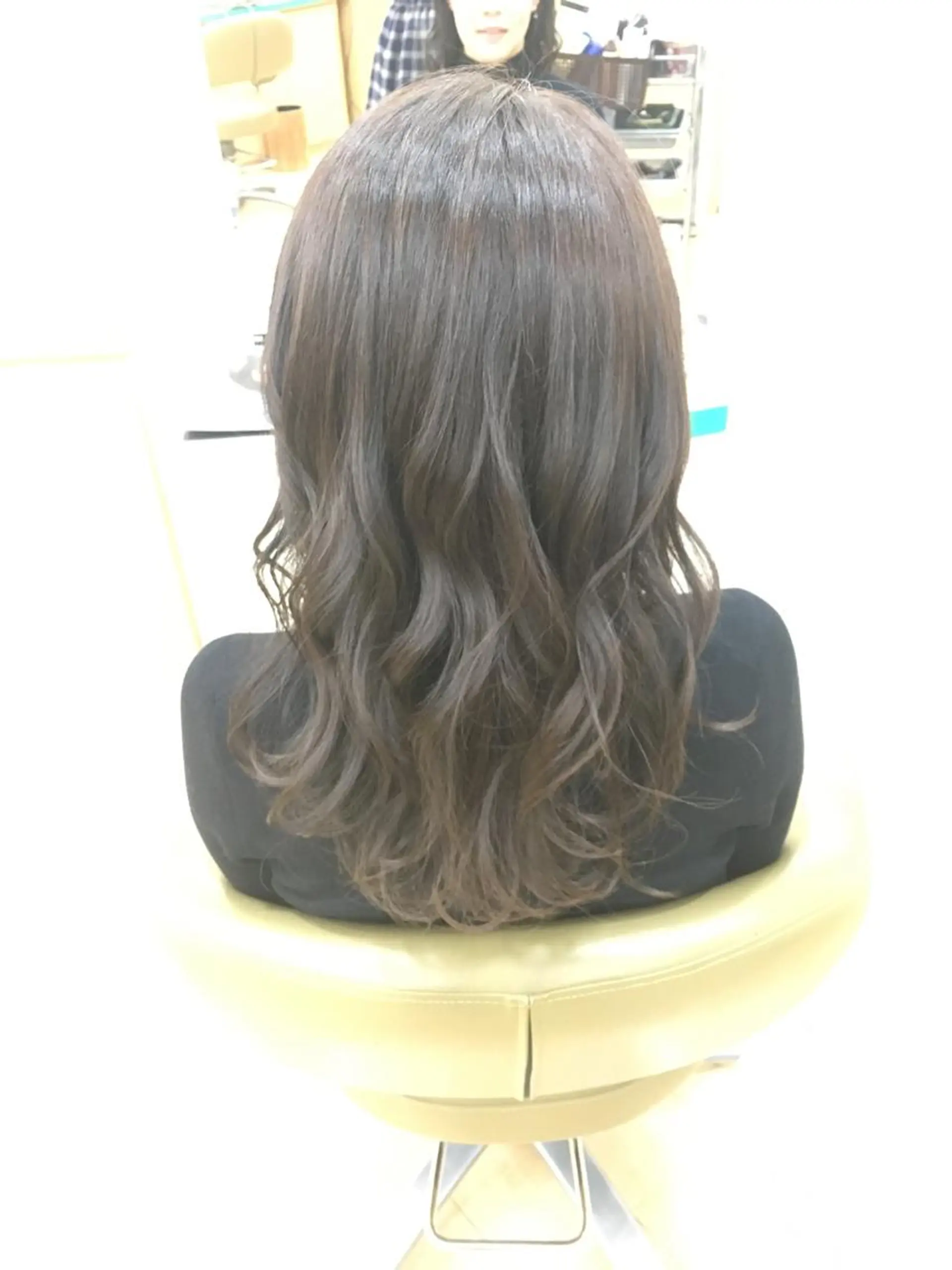 ロング 福原 亜祐美のヘアスタイル