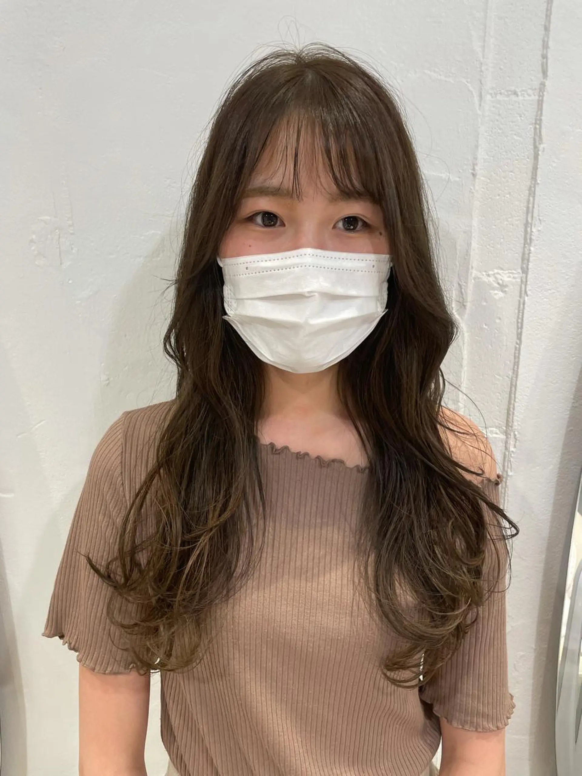 セミロング カラー 透明感カラー グレージュ カーキグレージュ SHEARA BY CARE所属・. AYUKAのヘアスタイル