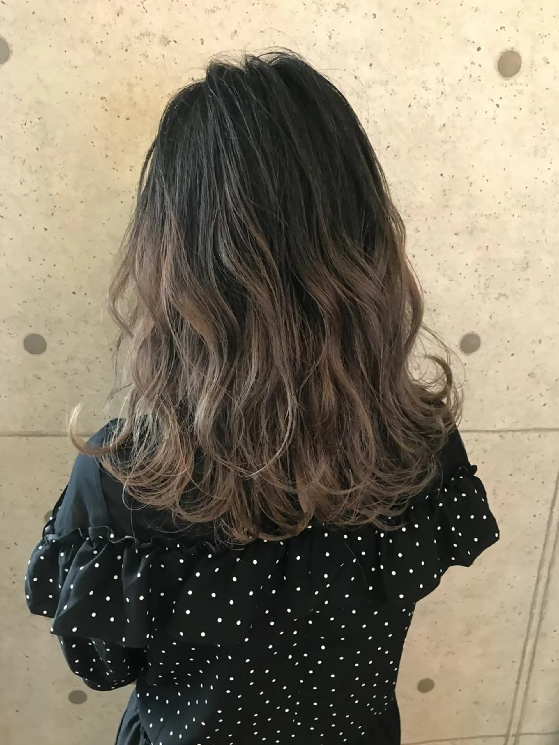 カラー バレイヤージュ ブリーチ グラデーションカラー イルミナカラー 外国人風カラー 💎馴染むエクステ ×カラーTOMO💎のヘアスタイル