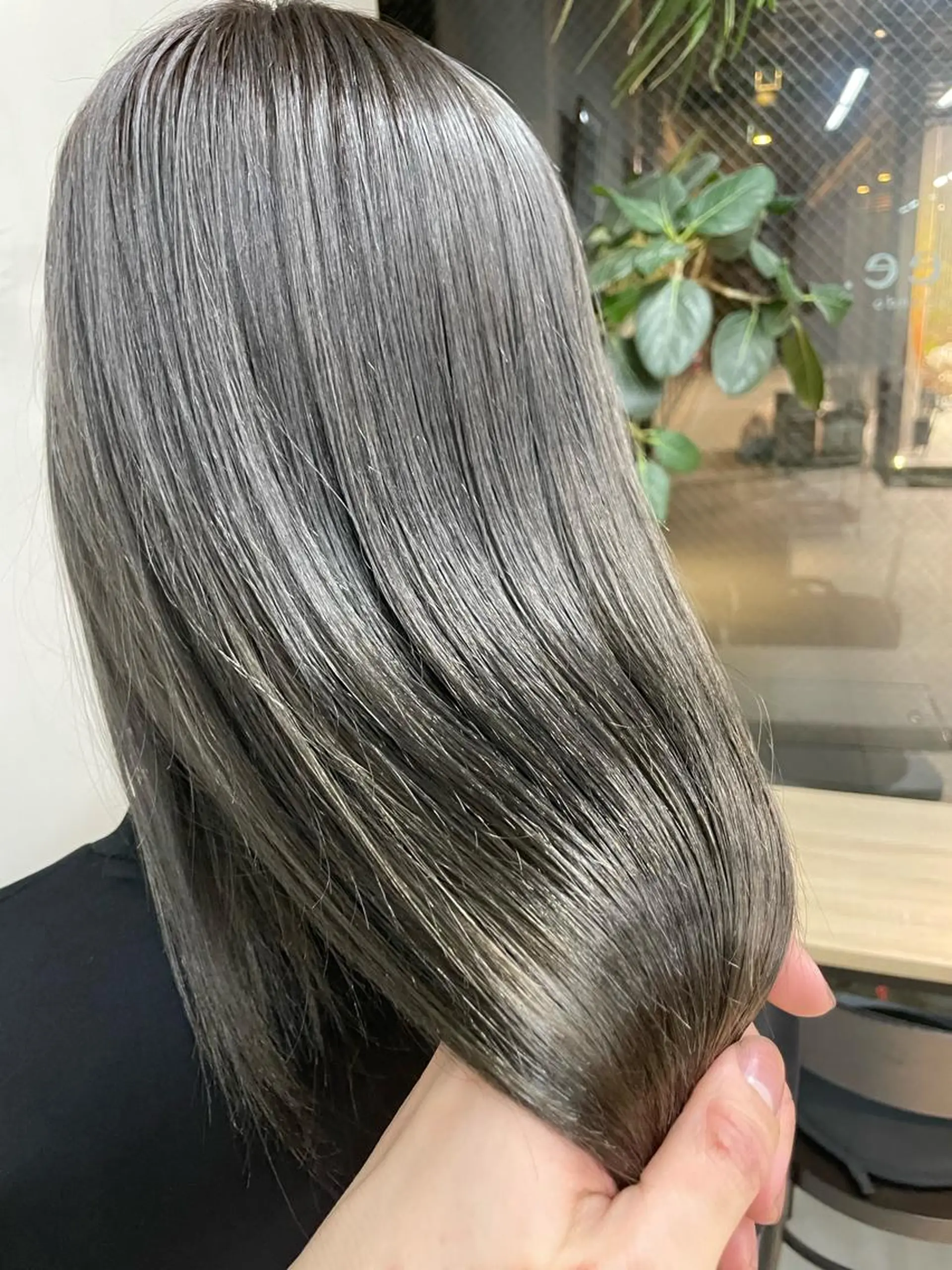 ロング カラー ベージュカラー オリーブベージュ mee.表参道所属・ボブ/ショート /パーマ/shinのヘアスタイル