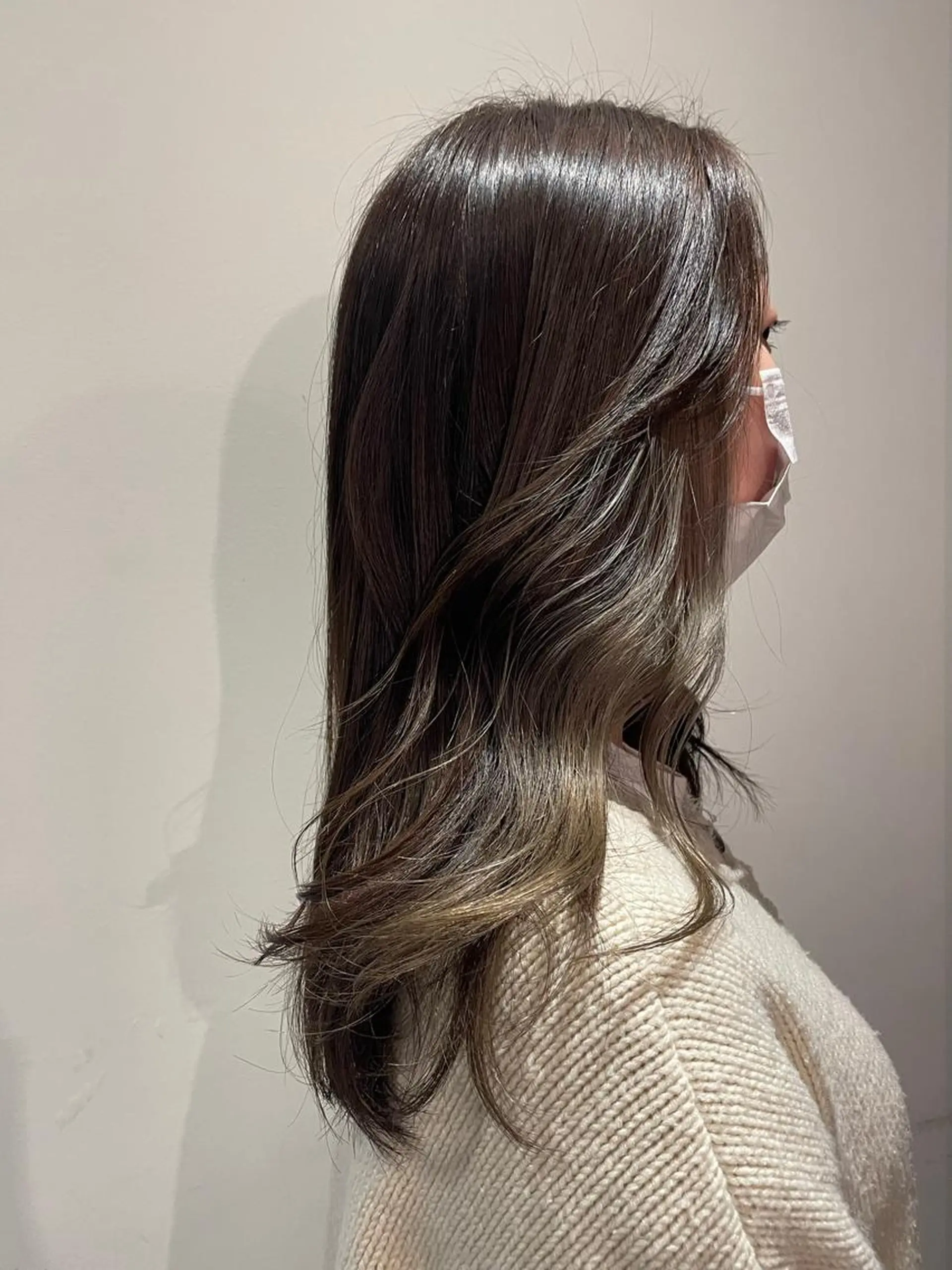 ロング カラー ミウラ サクラコのヘアスタイル