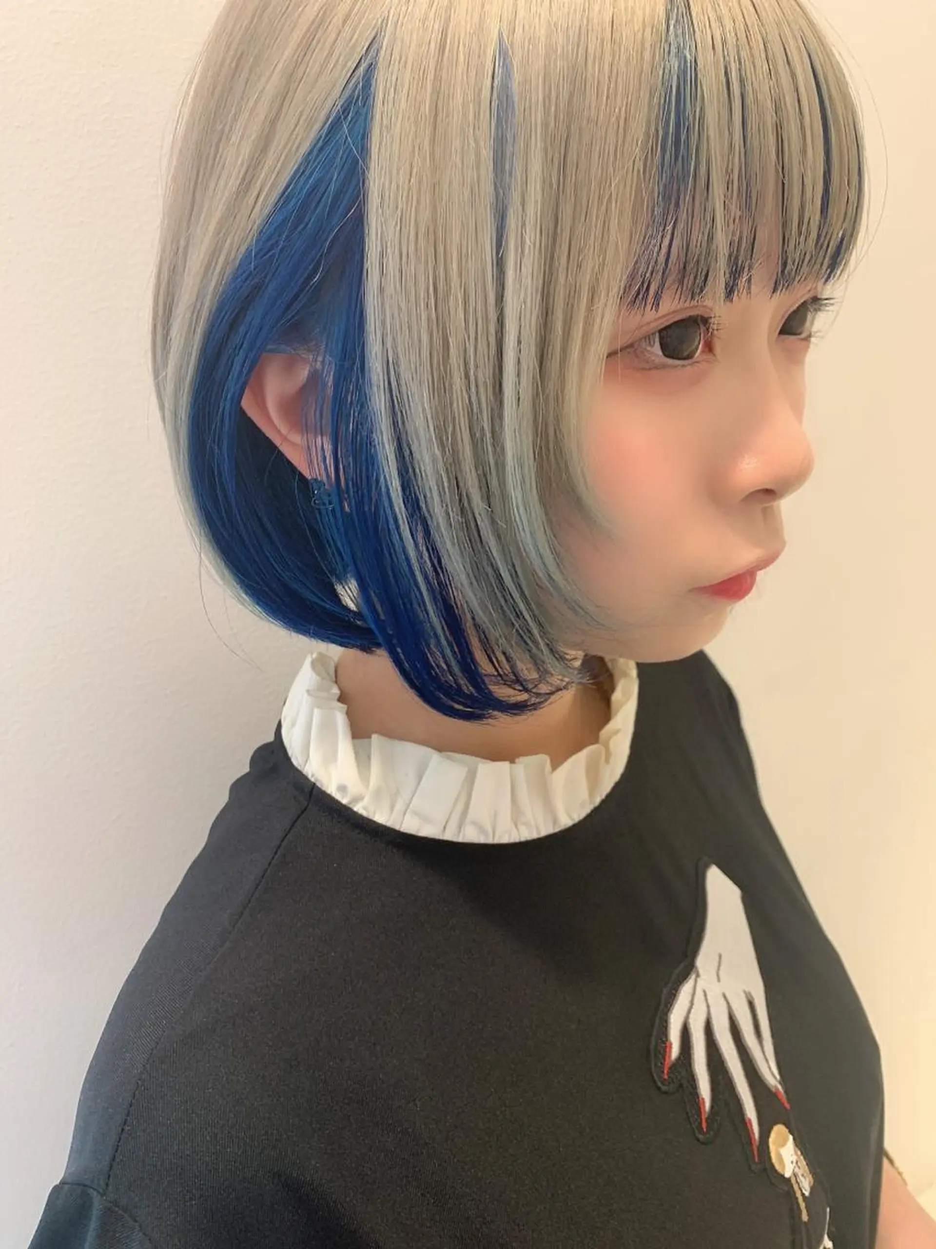 ショート カラー ハイトーン/ウルフ /小澤凌祐🦕のヘアスタイル