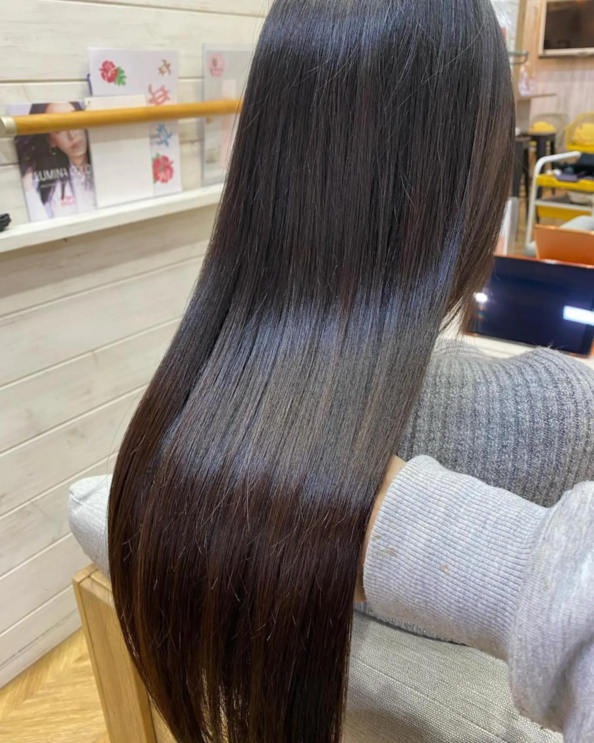 ショート カラー パーマ ヘアアレンジ メンズ キッズ ネイル マツエク・マツパ メンズハイライト メンズインナーカラー アクアカラー ハイライトカラー イルミナカラー Saffyハリウッド トリートメント◎のヘアスタイル