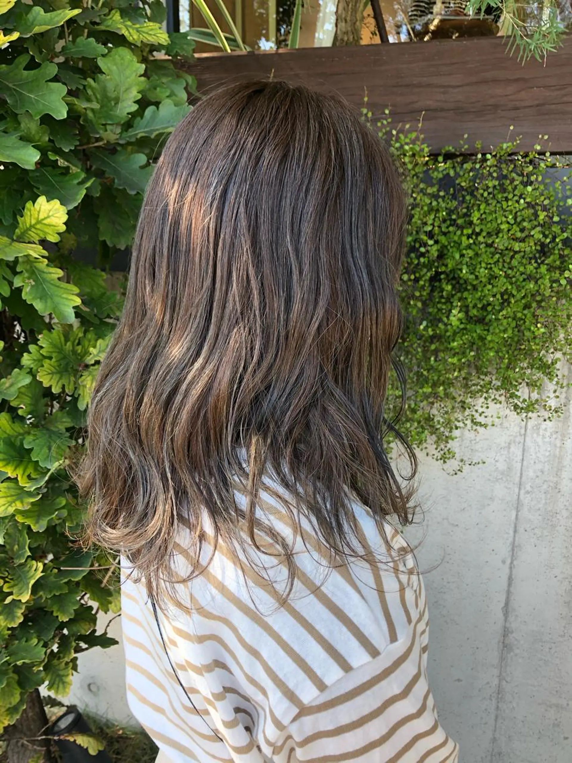 ロング カラー DEE okazakiのヘアスタイル