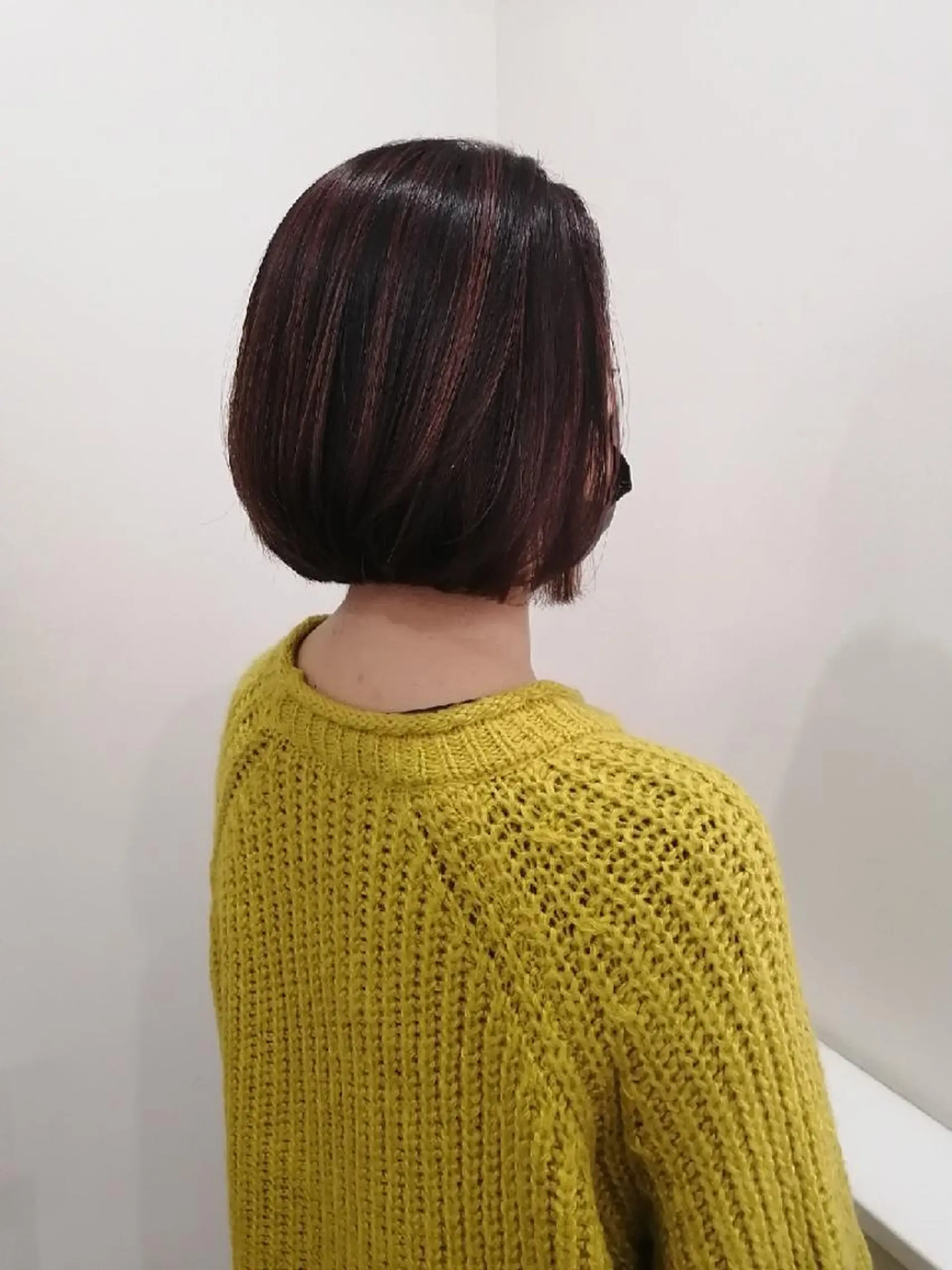 ショート カラー カシス ハイライトカラー オレンジ ハイライト sepiage trois所属・酒井 亜希のヘアスタイル