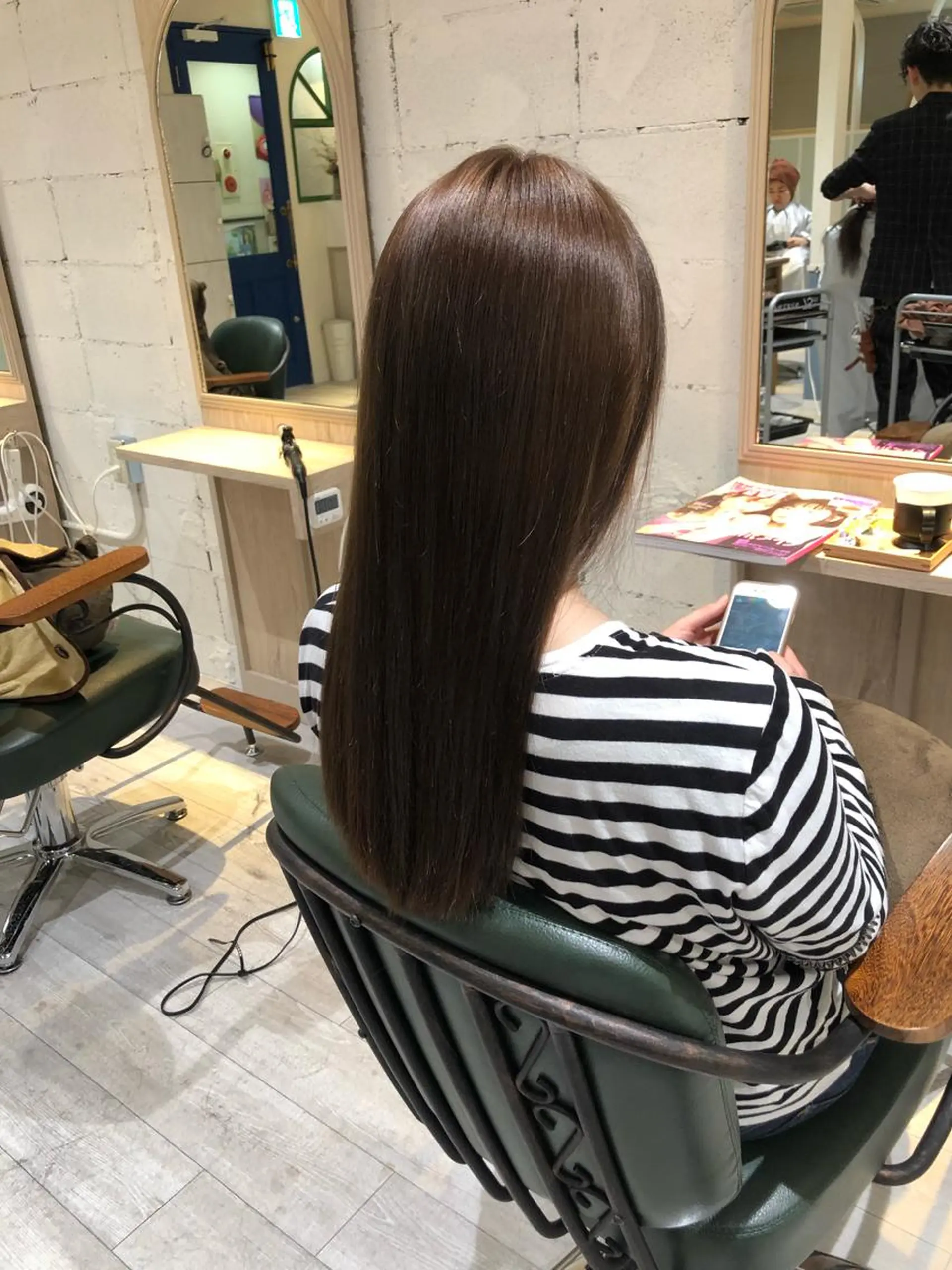 カラー 小島嵩人 縮毛矯正 髪質改善のヘアスタイル