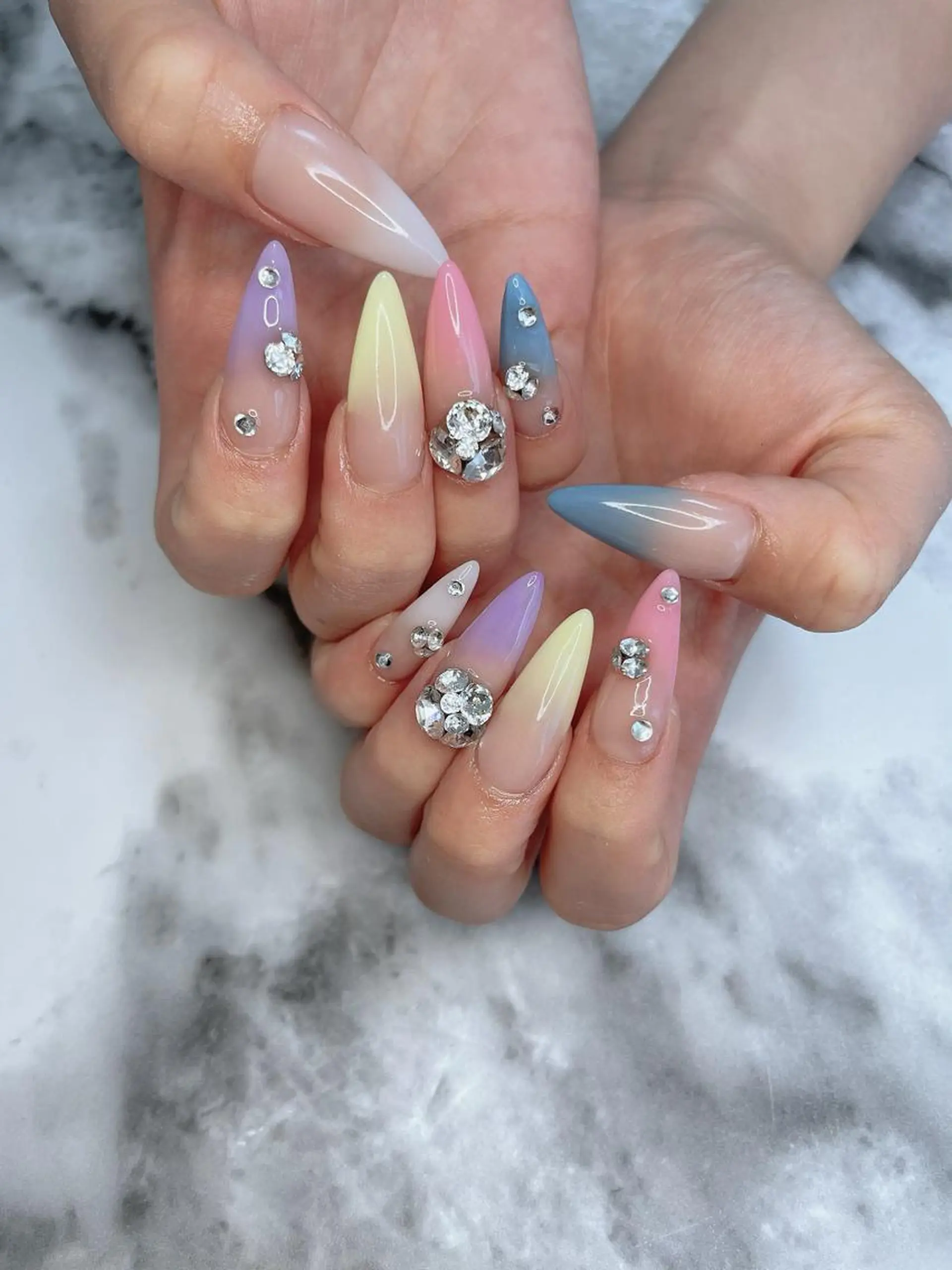 ネイル ハンドネイル salon de belnetta所属・kayo 💅のネイルデザイン