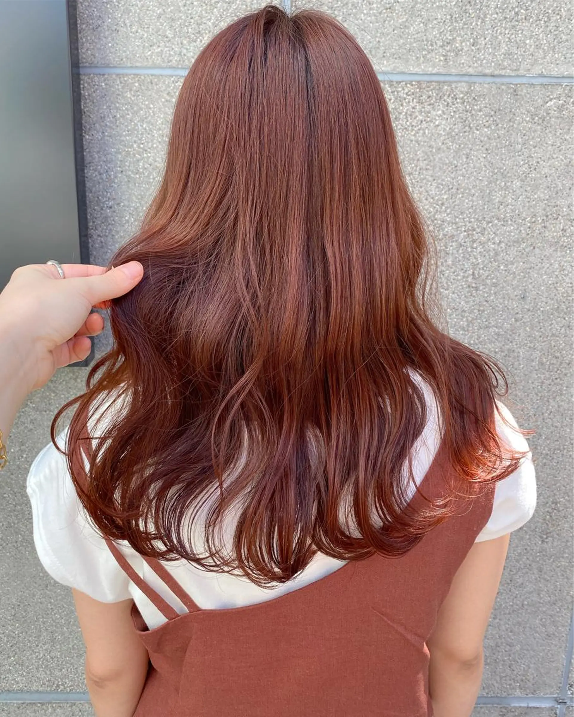 ロング カラー ブラウンカラー オレンジ オレンジブラウン カット ヘアカラー トリートメント 榎園 由美のヘアスタイル