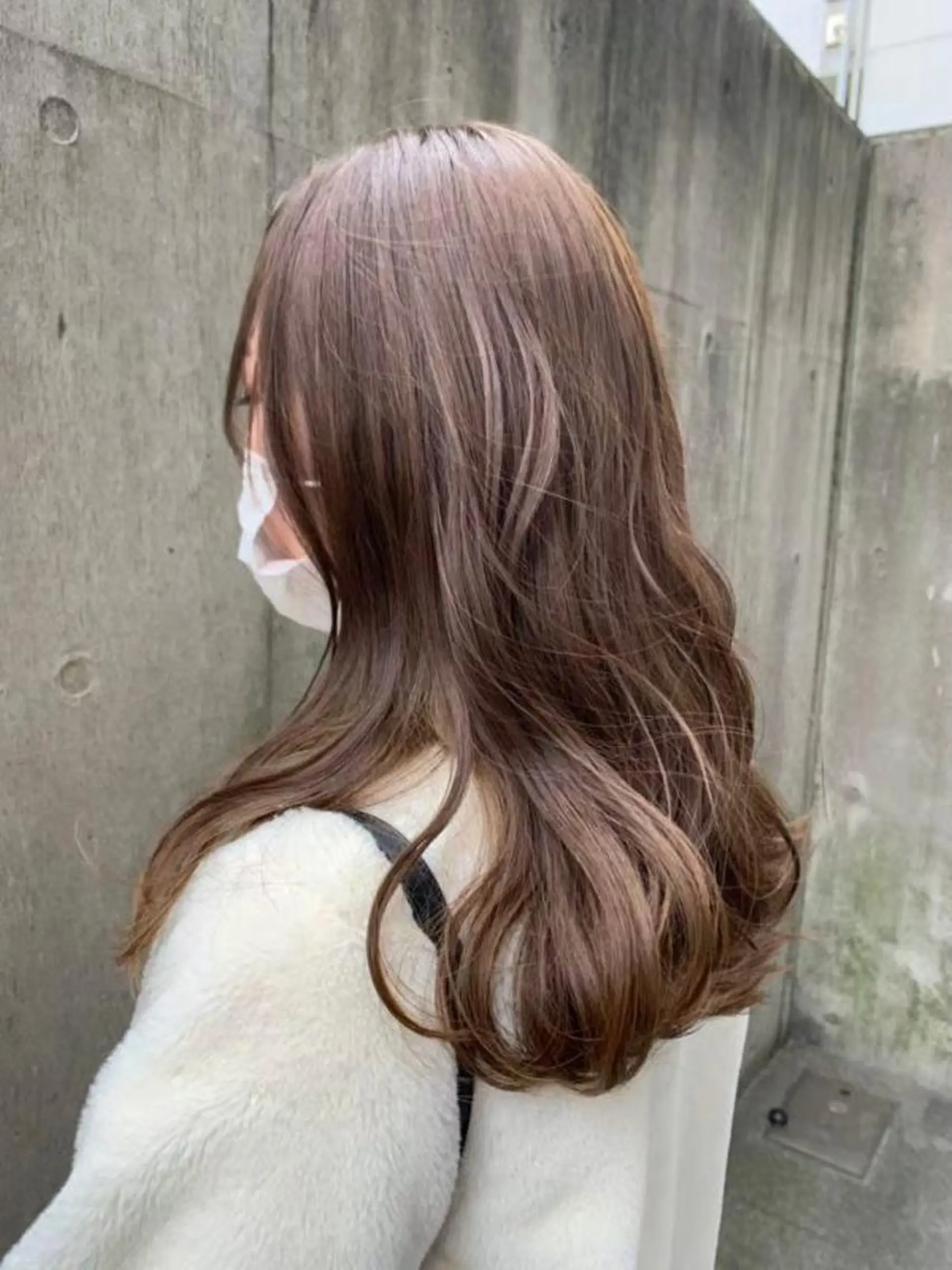 ミディアム カラー ヘアアレンジ ベージュカラー ミルクティーベージュ ヘアカラー トリートメント うる艶カラー🤍 SAKI🧸錦糸町のヘアスタイル