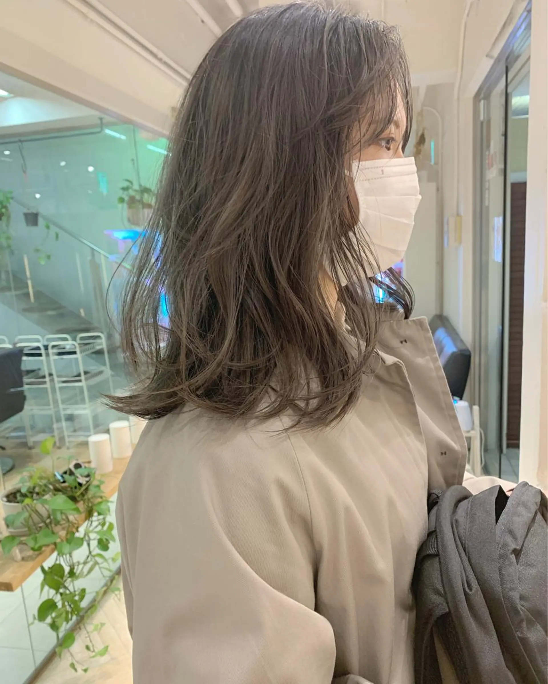 セミロング カラー ヘアアレンジ ベージュカラー ブリーチ ミルクティーベージュ 🌿ショート🌿 パーマ🌿淳平のヘアスタイル