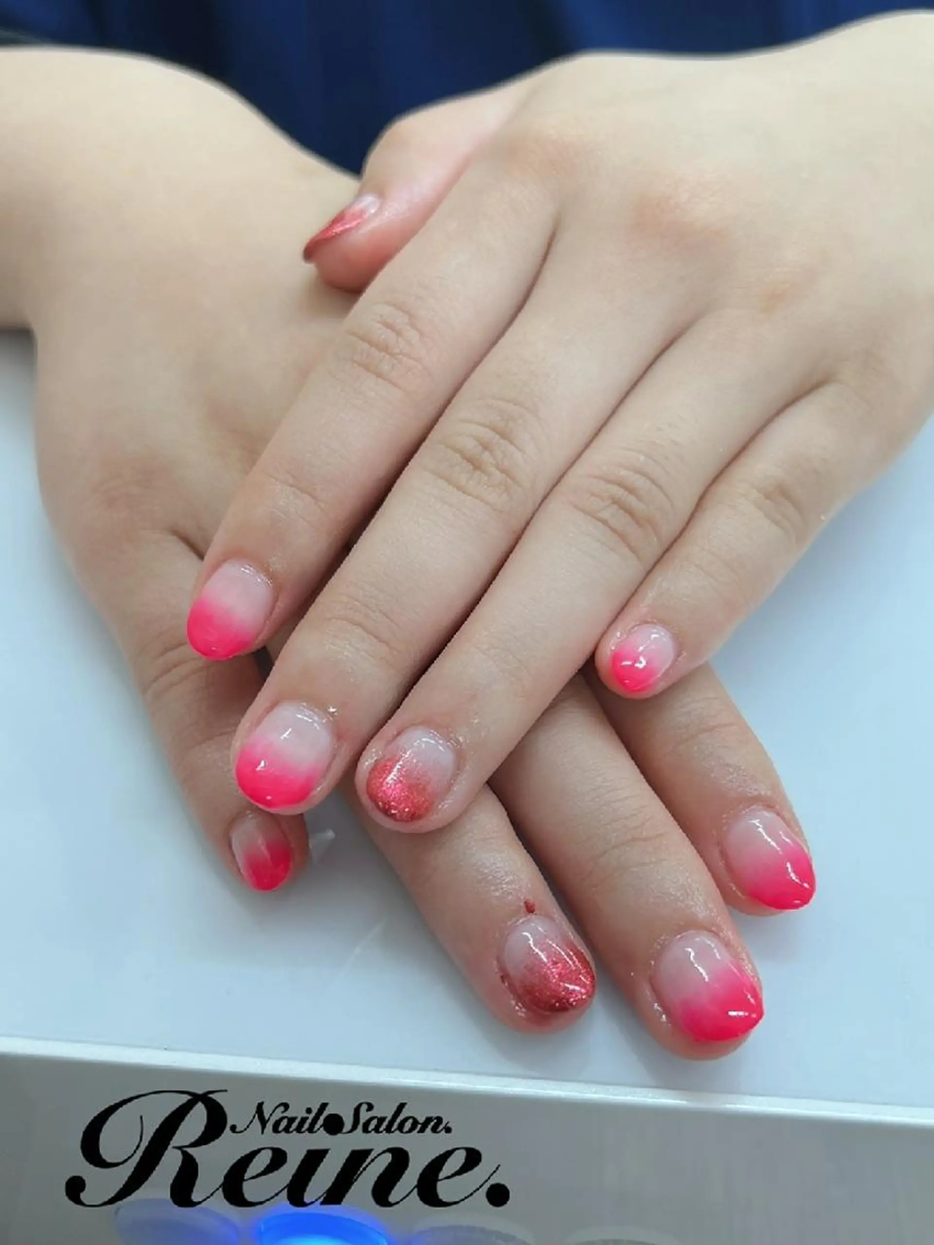 ネイル グラデーション ショートネイル Nailsalon Reine所属・玉栄 伶奈のネイルデザイン