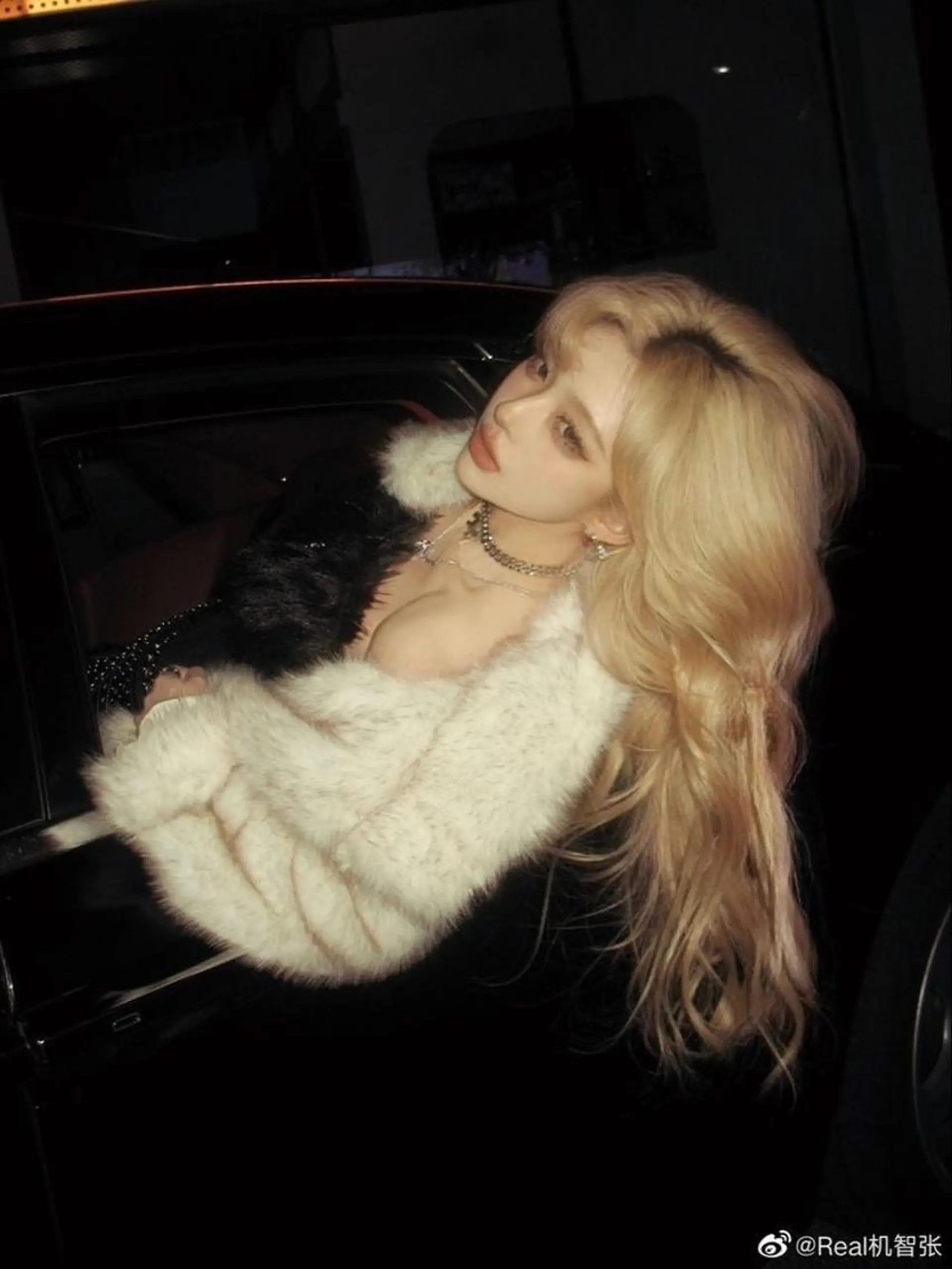 カラー 莉乃/縮毛矯正/髪質 改善/艶カラーのヘアスタイル