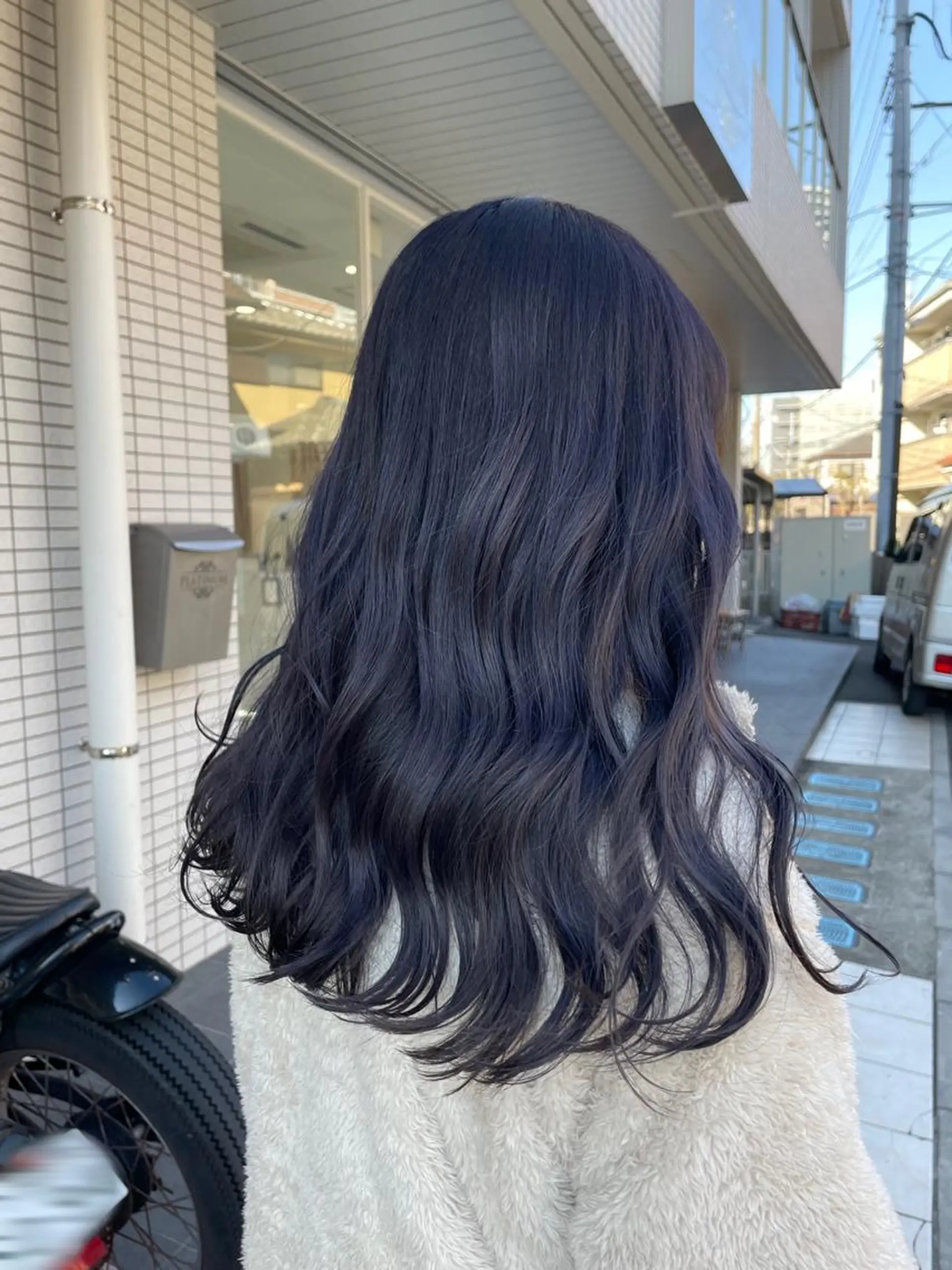 セミロング ネモトメイナ🌿‬ 今月末で退職しますのヘアスタイル