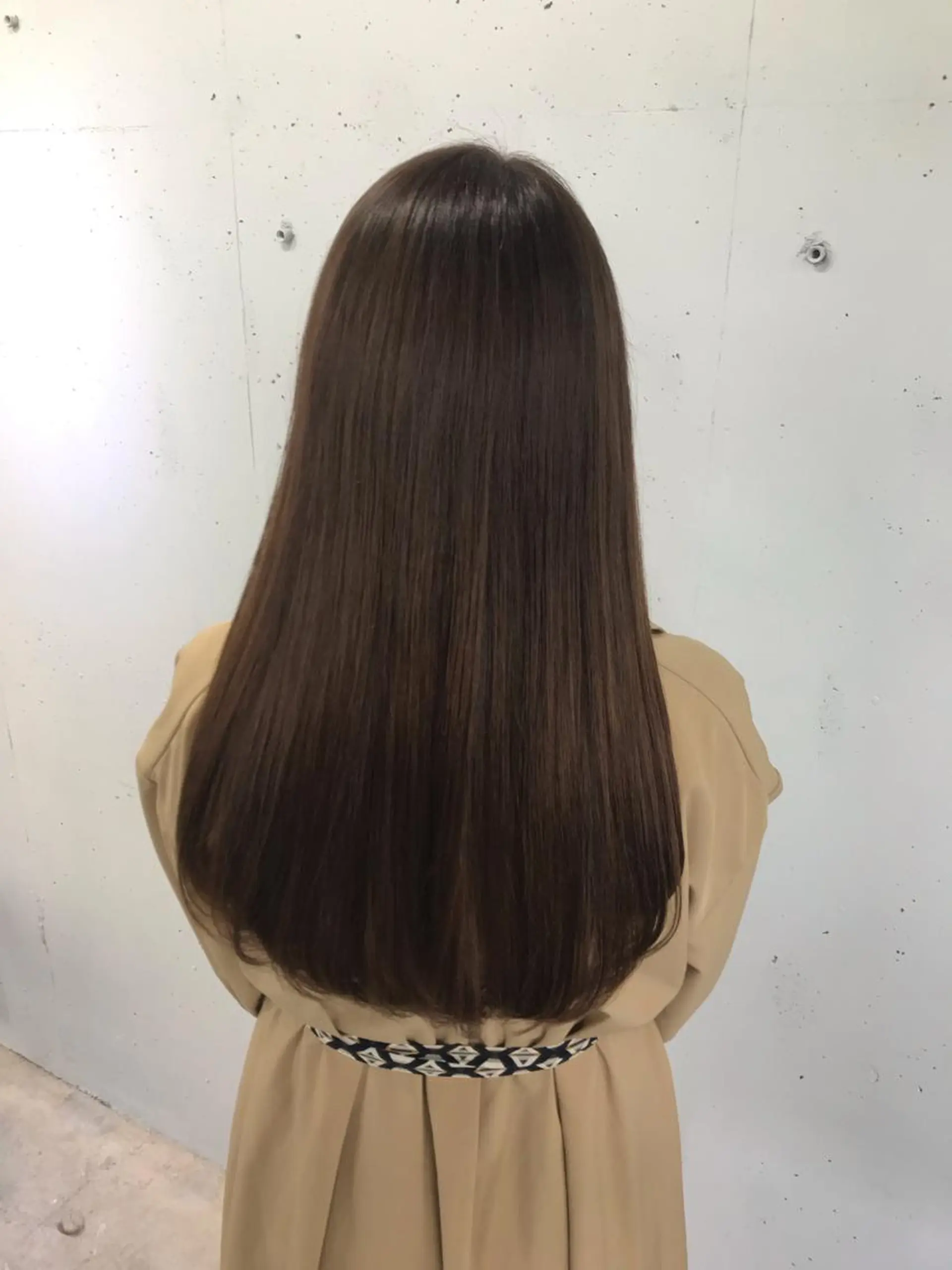 セミロング 髪質改善 新井 広樹のヘアスタイル