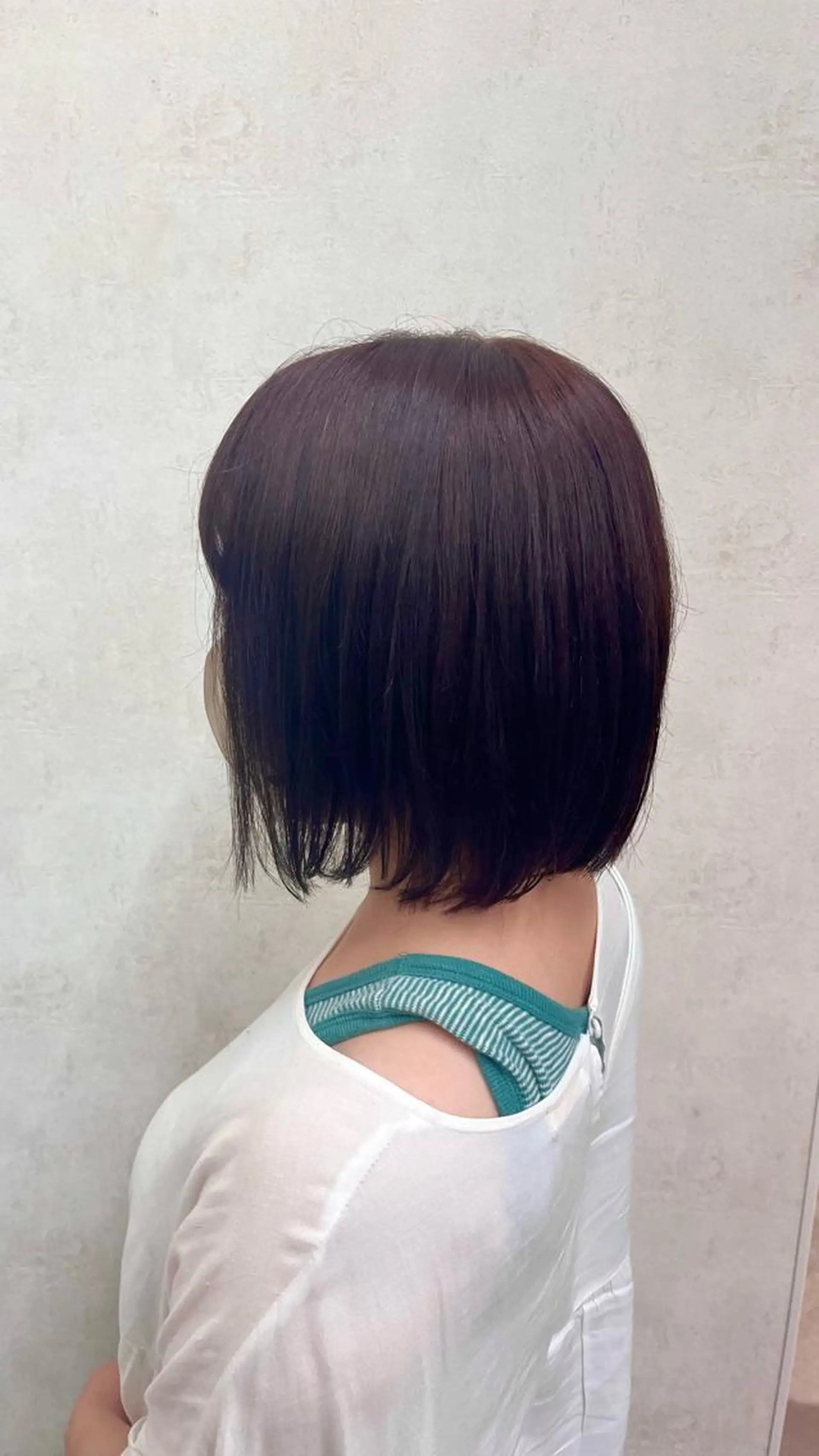 ショート 𝑴𝑰𝑨🎀赤髪 /ピンク/髪質改善のヘアスタイル