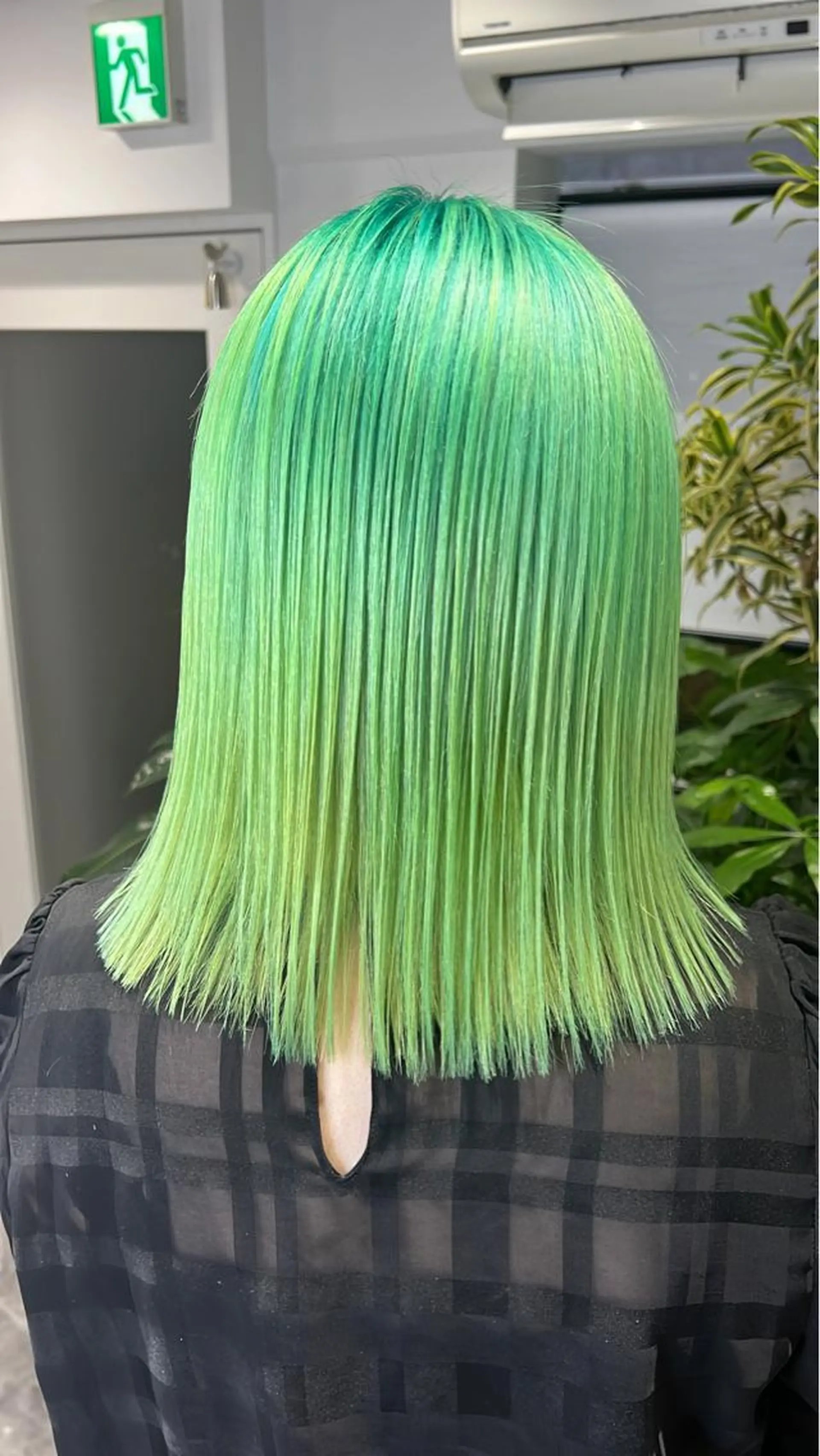 ミディアム カラー mimiiy梅田 中崎町ハイトーンのヘアスタイル