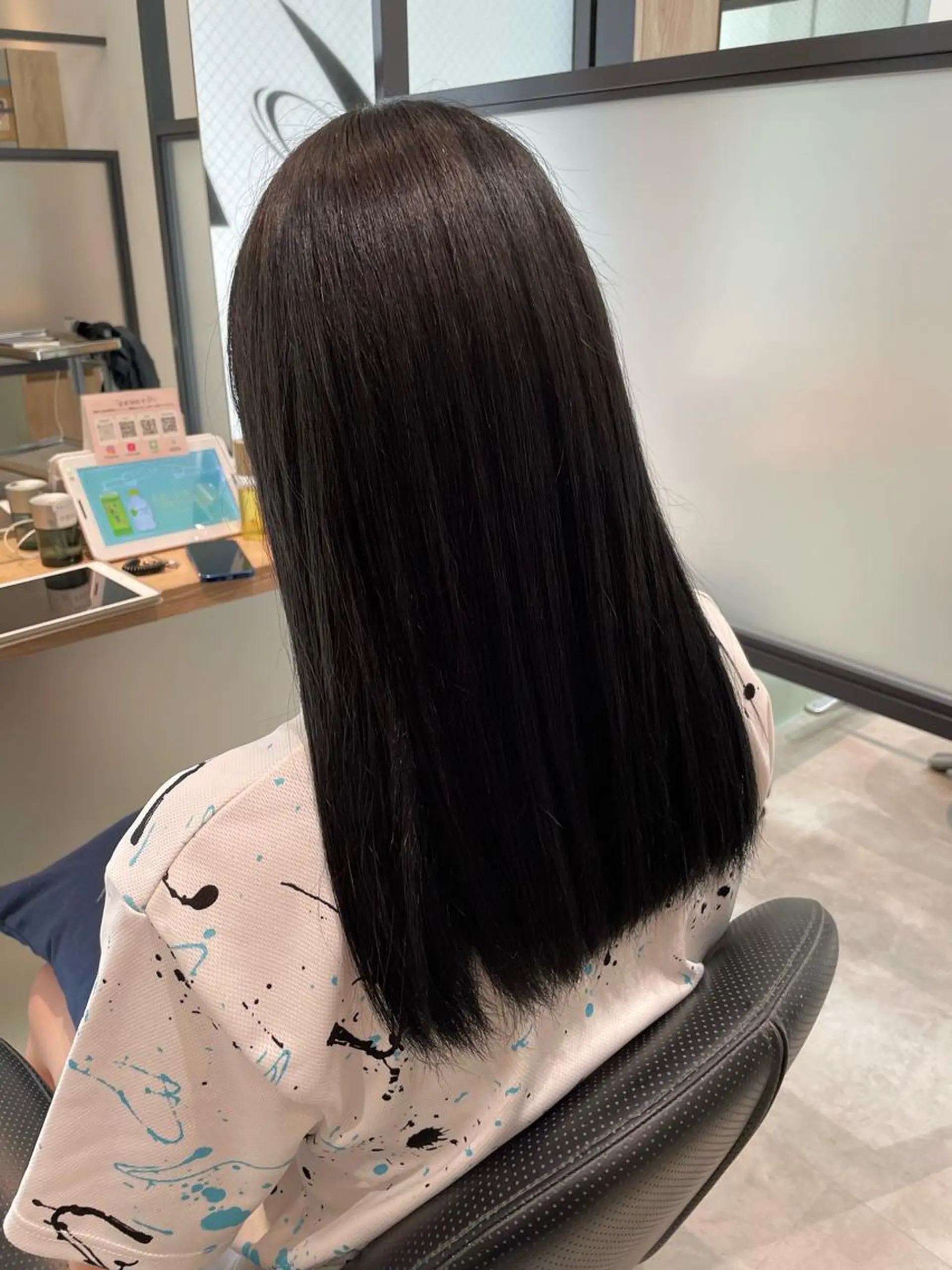 カラー 黒髪 ブルーカラー ブルーブラック パーマ/ボブ/レイ ヤー💫SUZUKAのヘアスタイル