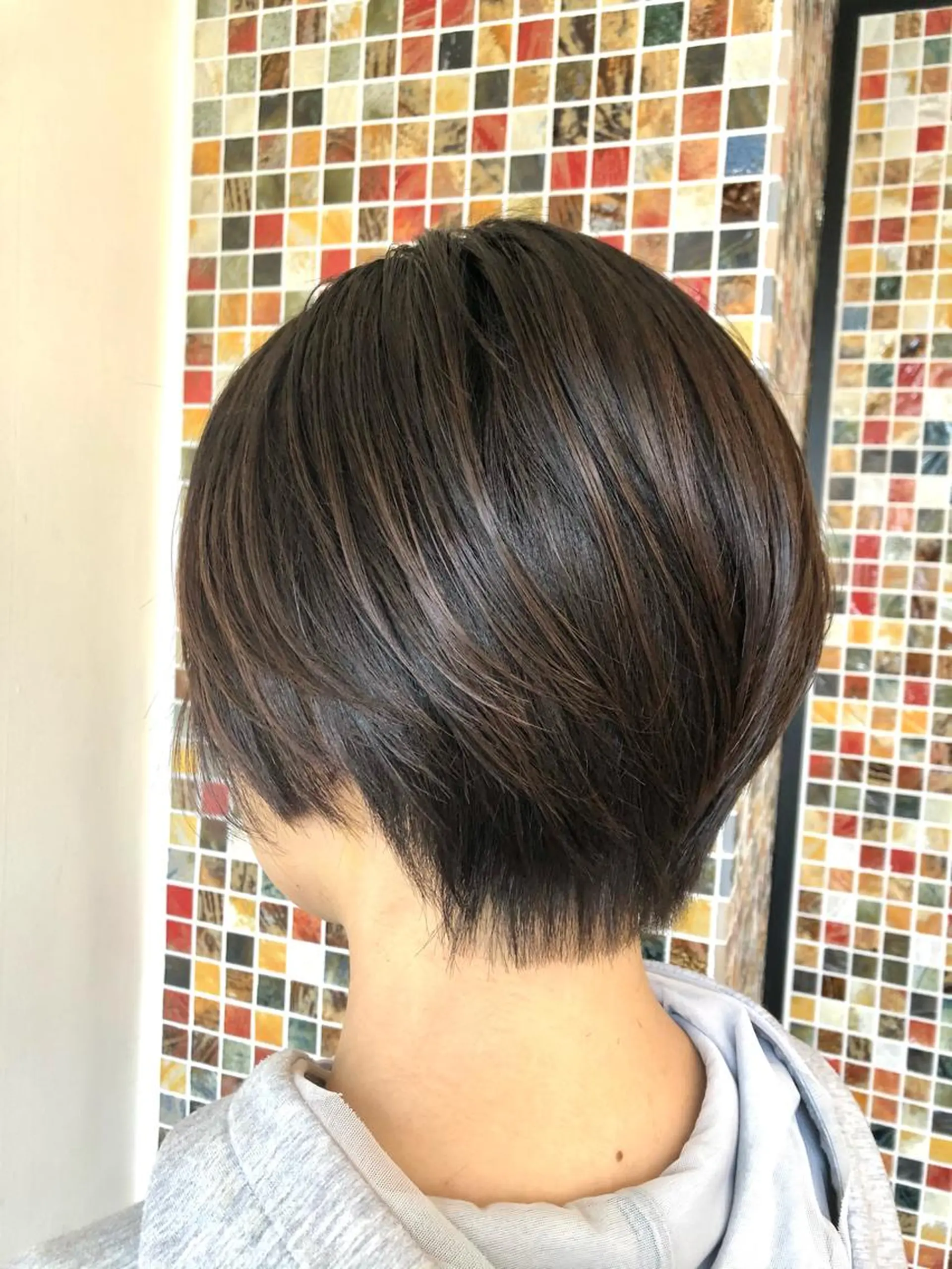 ショート 岩谷 愛依のヘアスタイル