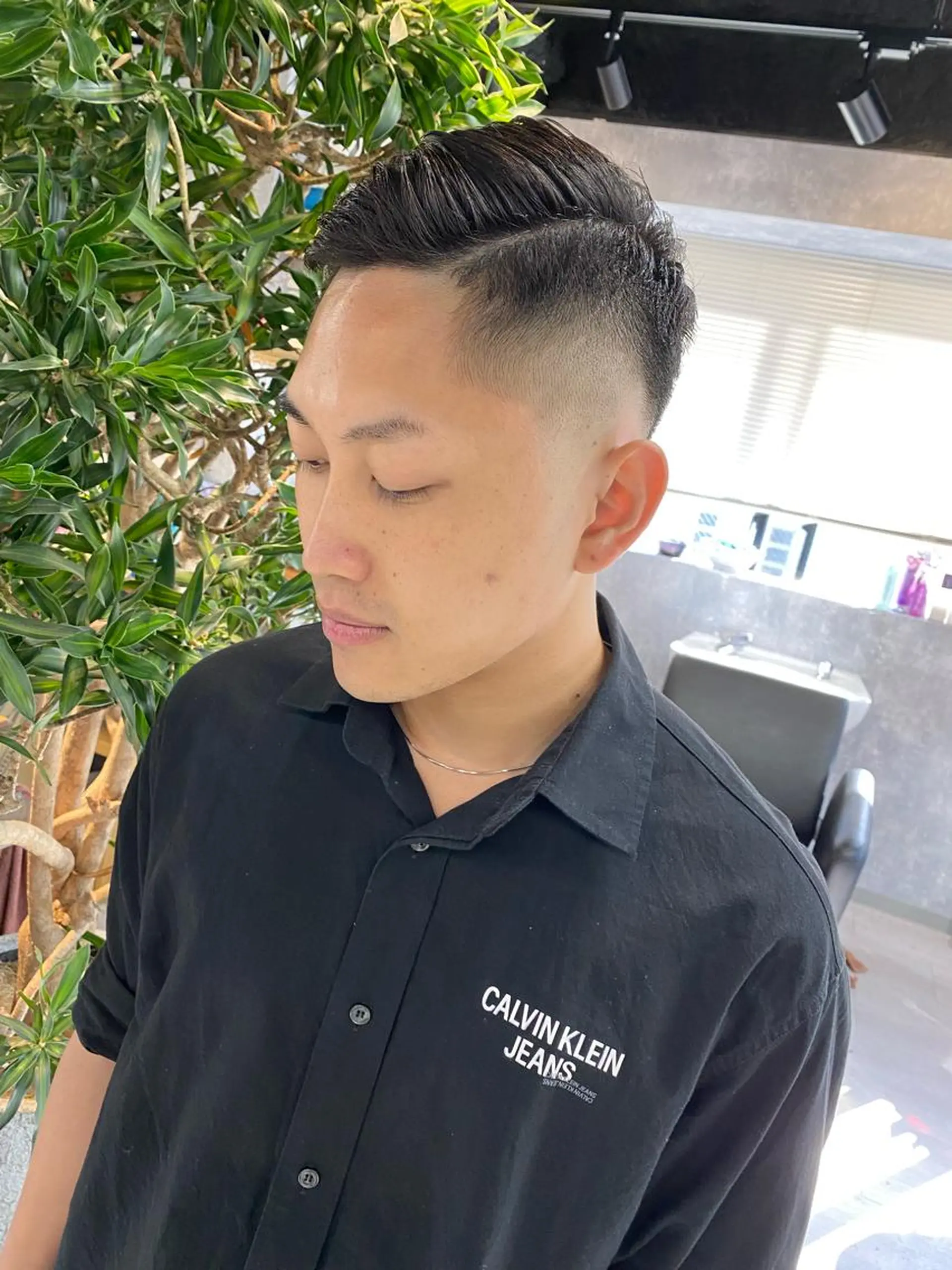 メンズ メンズバレイヤージュ メンズブリーチ メンズインナーカラー メンズ韓国風 【.ico】心斎橋 飛田ゆうきのヘアスタイル