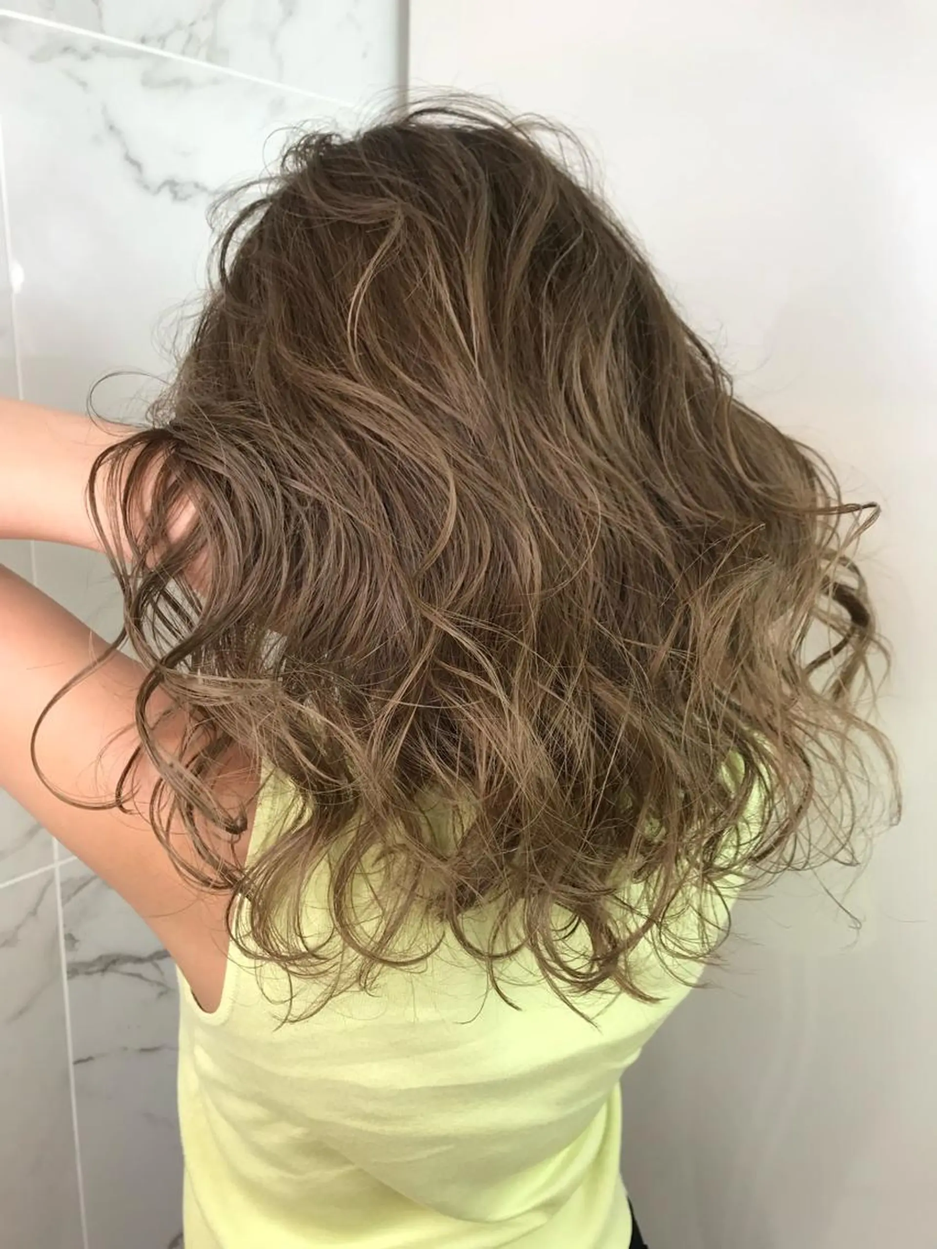 セミロング カラー ベージュカラー AVANCE emiのヘアスタイル
