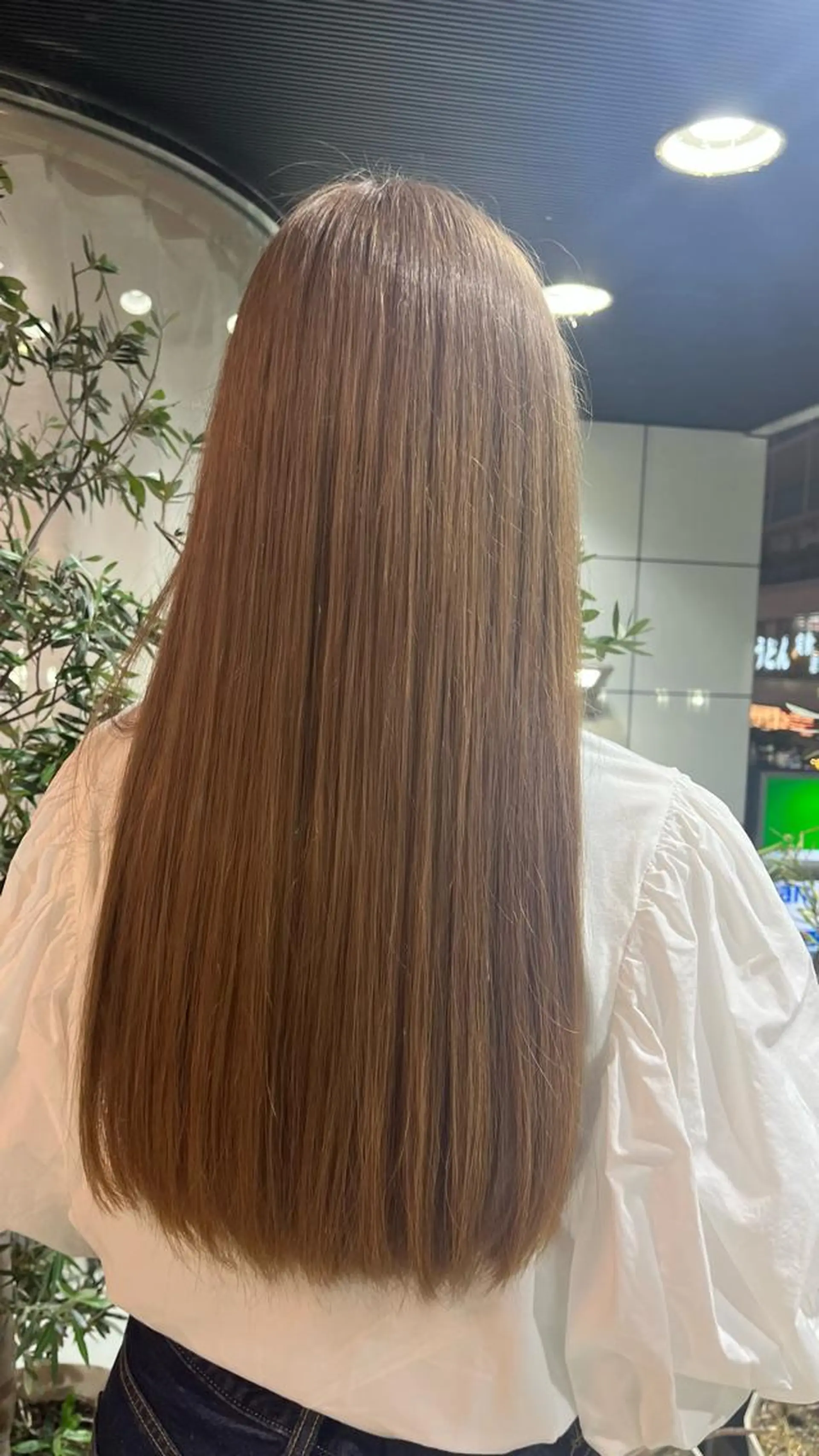 ロング カラー ブリーチ ケアブリーチ ダブルカラー イヤリングカラー グラデーションカラー ボブ/暖色カラー コウボヒカルのヘアスタイル