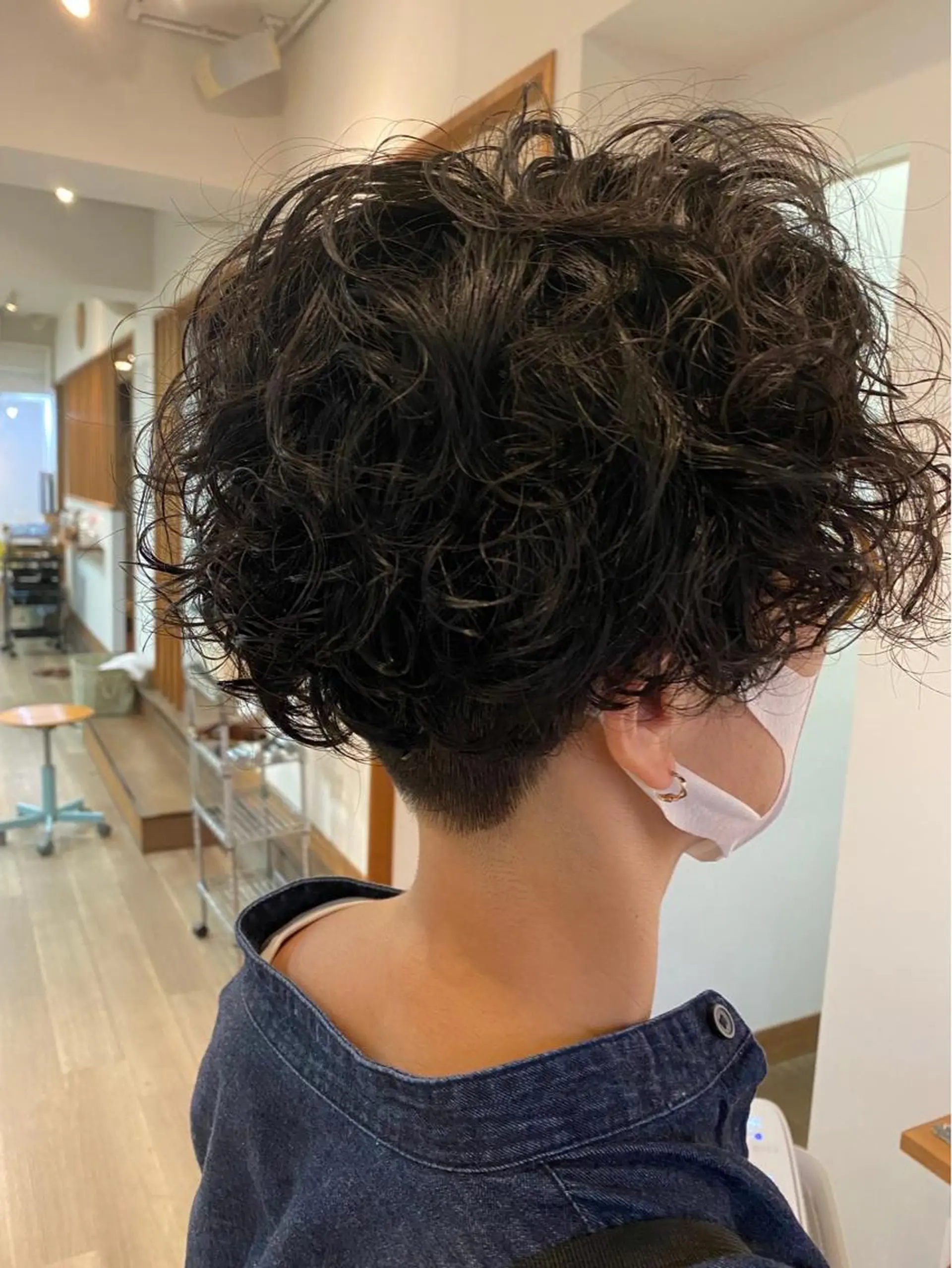 ショート パーマ chill out 南塚口本店のヘアスタイル