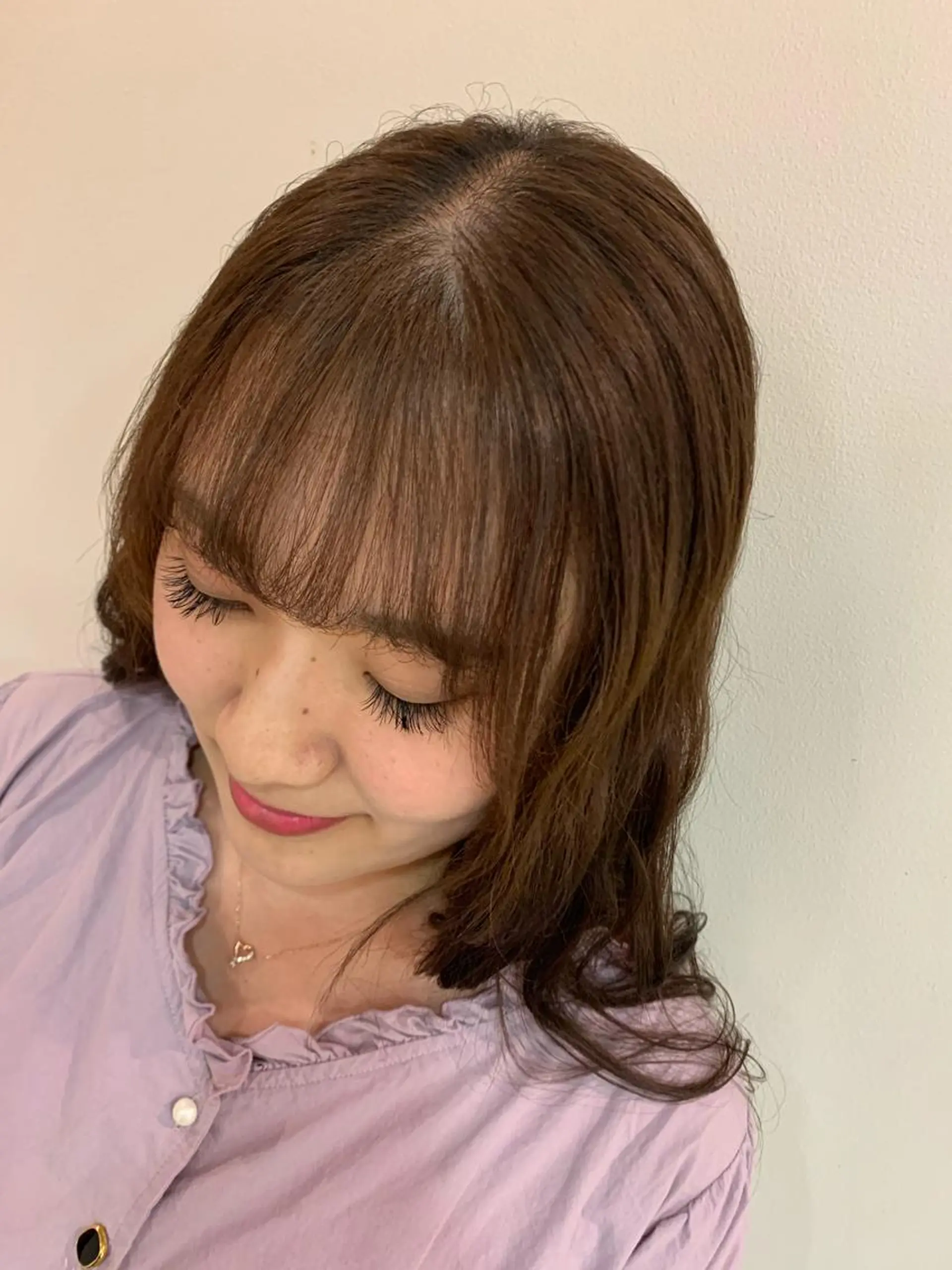 ロング 縮毛矯正 顔まわりカット✄ ベージュカラー🧸のヘアスタイル