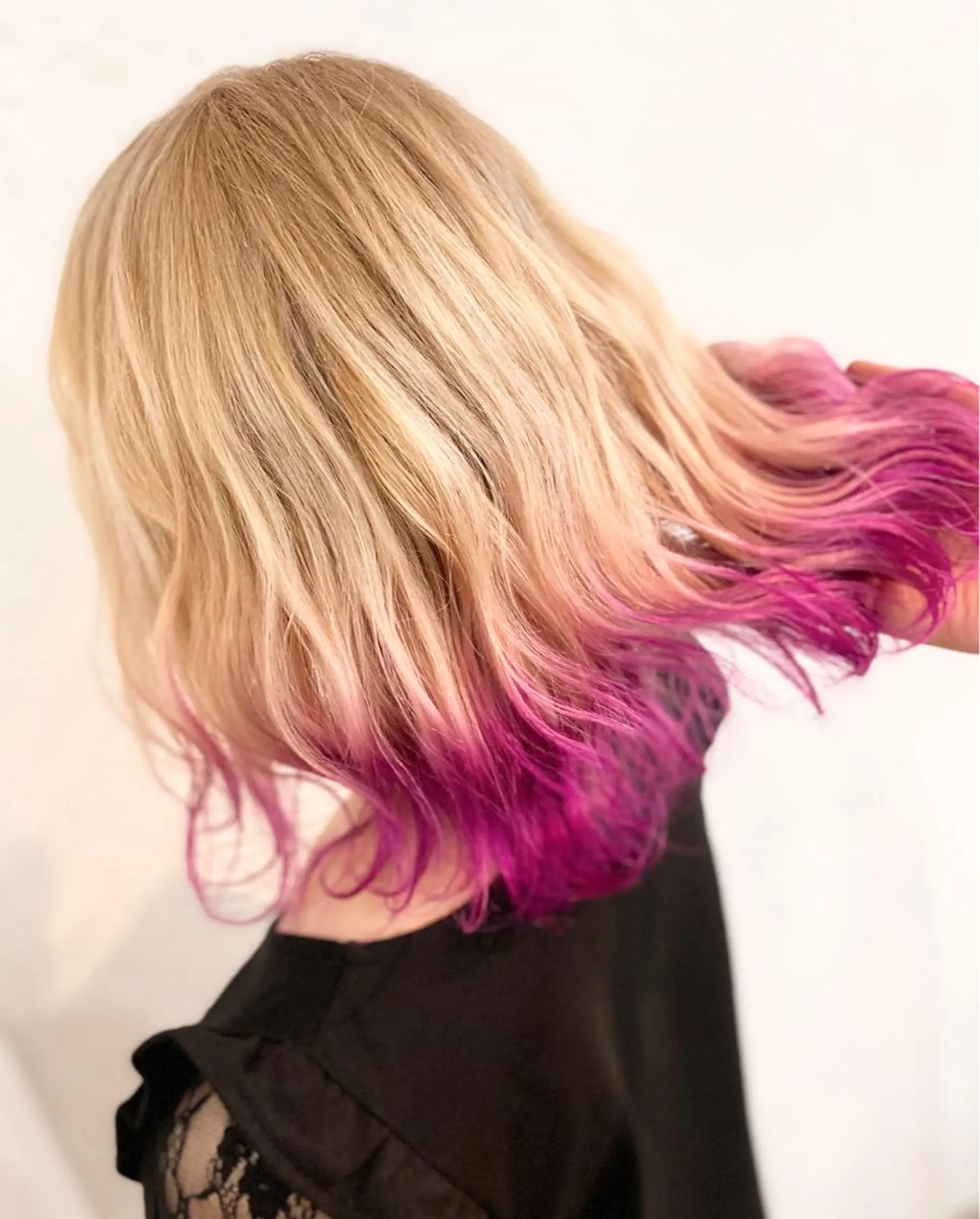 ミディアム カラー ベージュカラー ミルクティーベージュ ピンクカラー 最高峰の技術力☆ 樋口健人のヘアスタイル