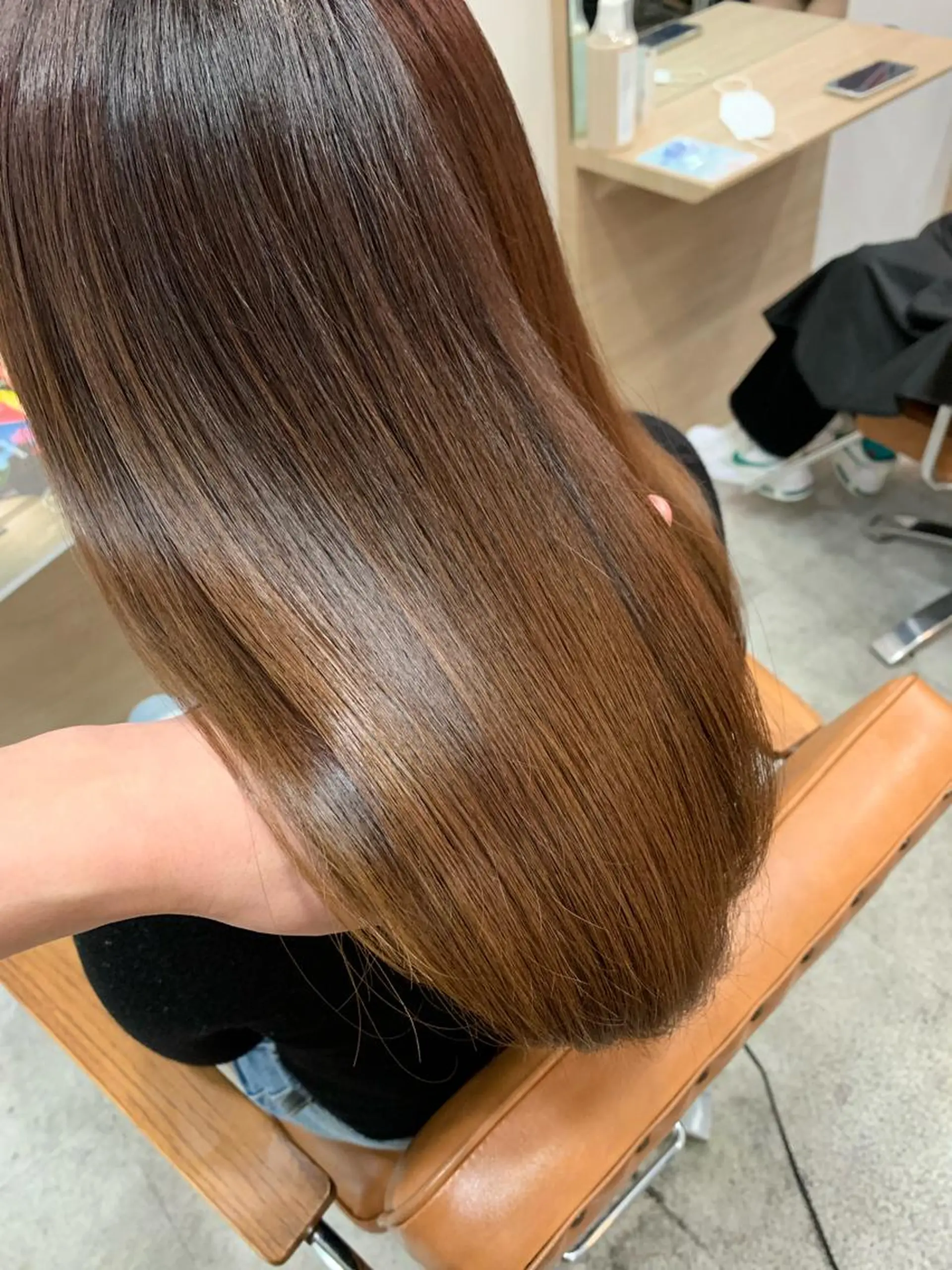 ロング カラー アッシュ ブリーチ ケアブリーチ 透明感カラー ダブルカラー モリシュンスケ /レイヤー/髪質改善のヘアスタイル