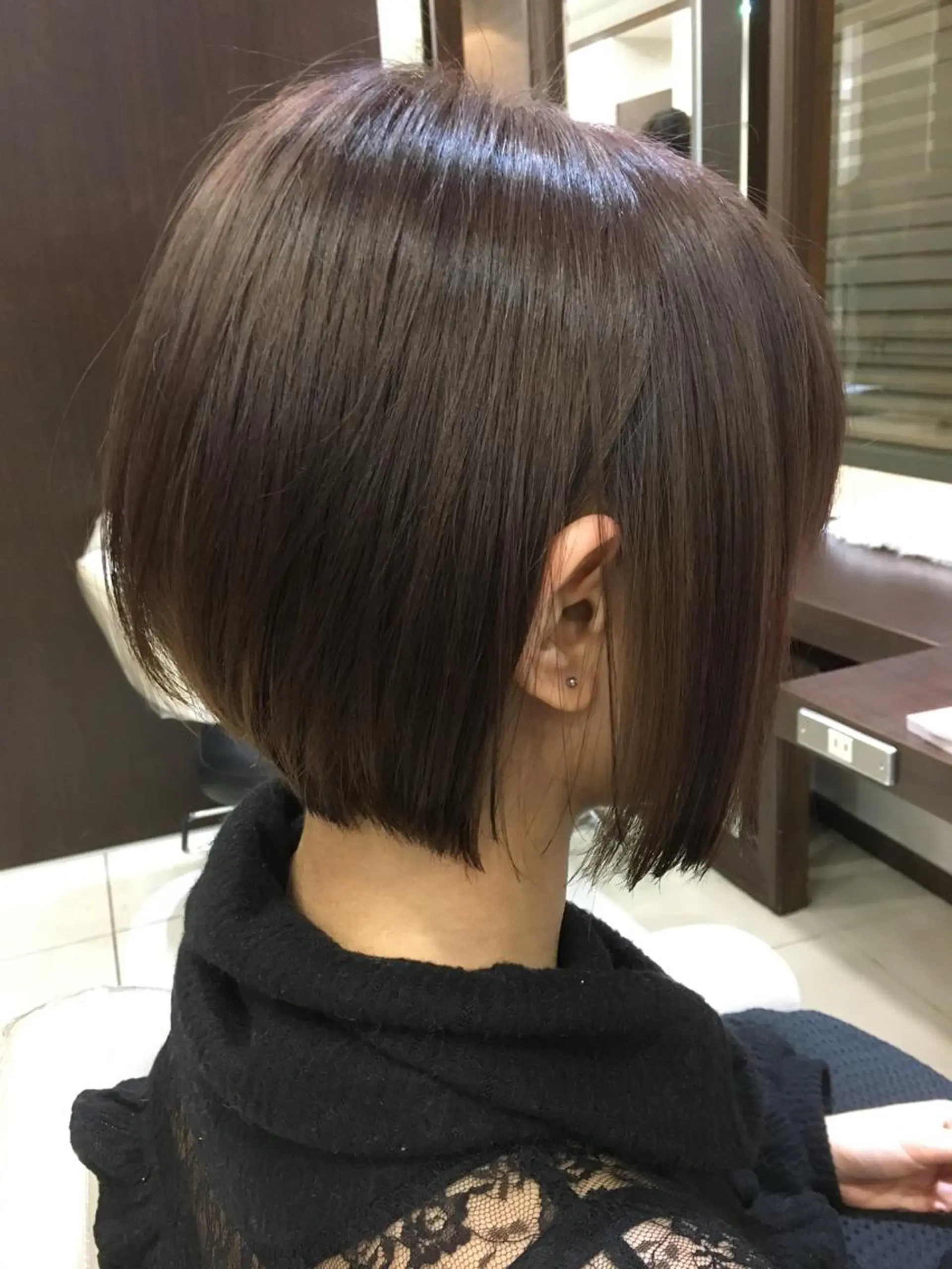 ショート カラー ブリーチ パープルカラー 寺内 紳悟のヘアスタイル