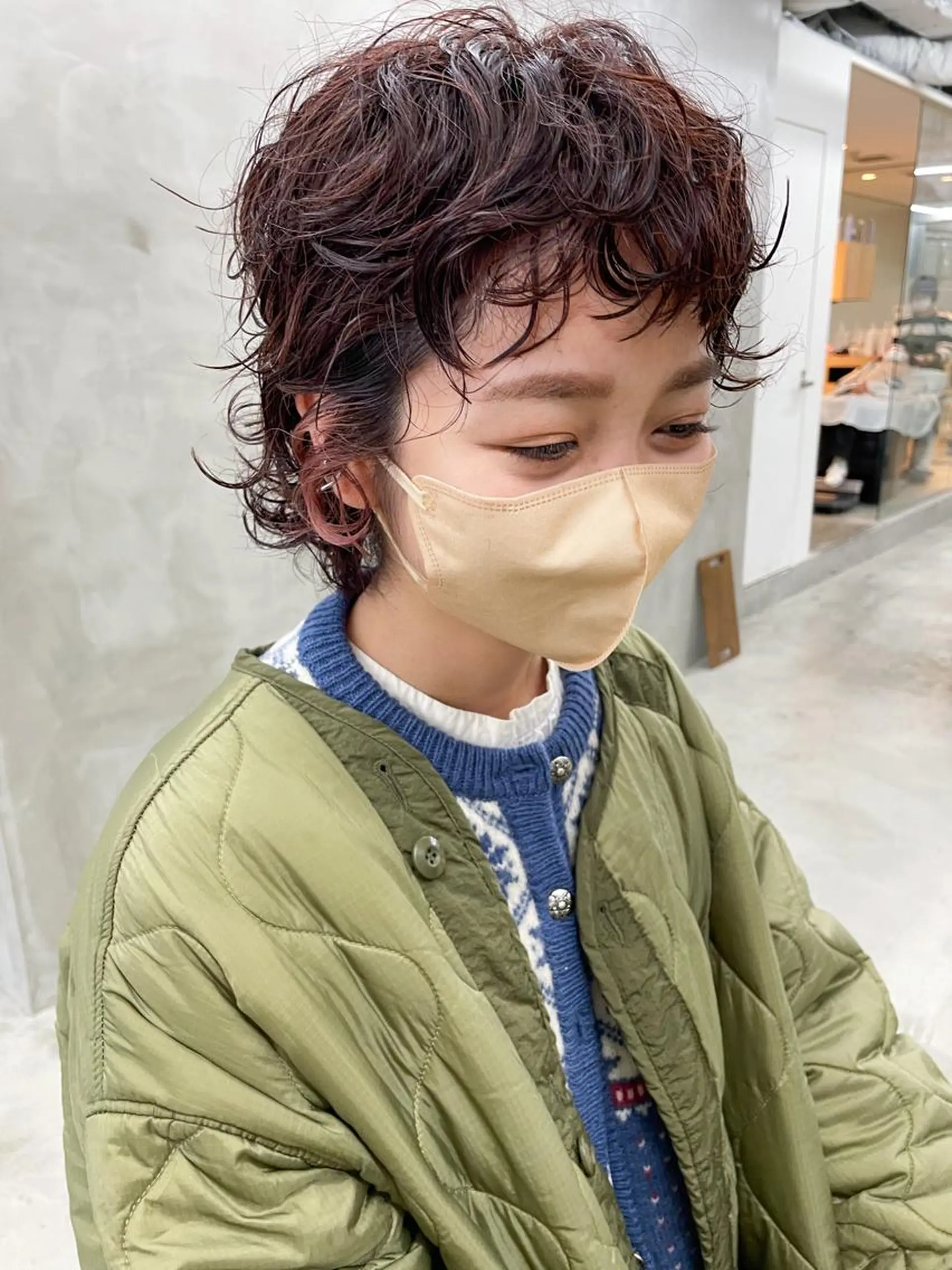 ショート nuu所属・💜ショート💜 ウルフ、ボブ二色亜美のヘアスタイル