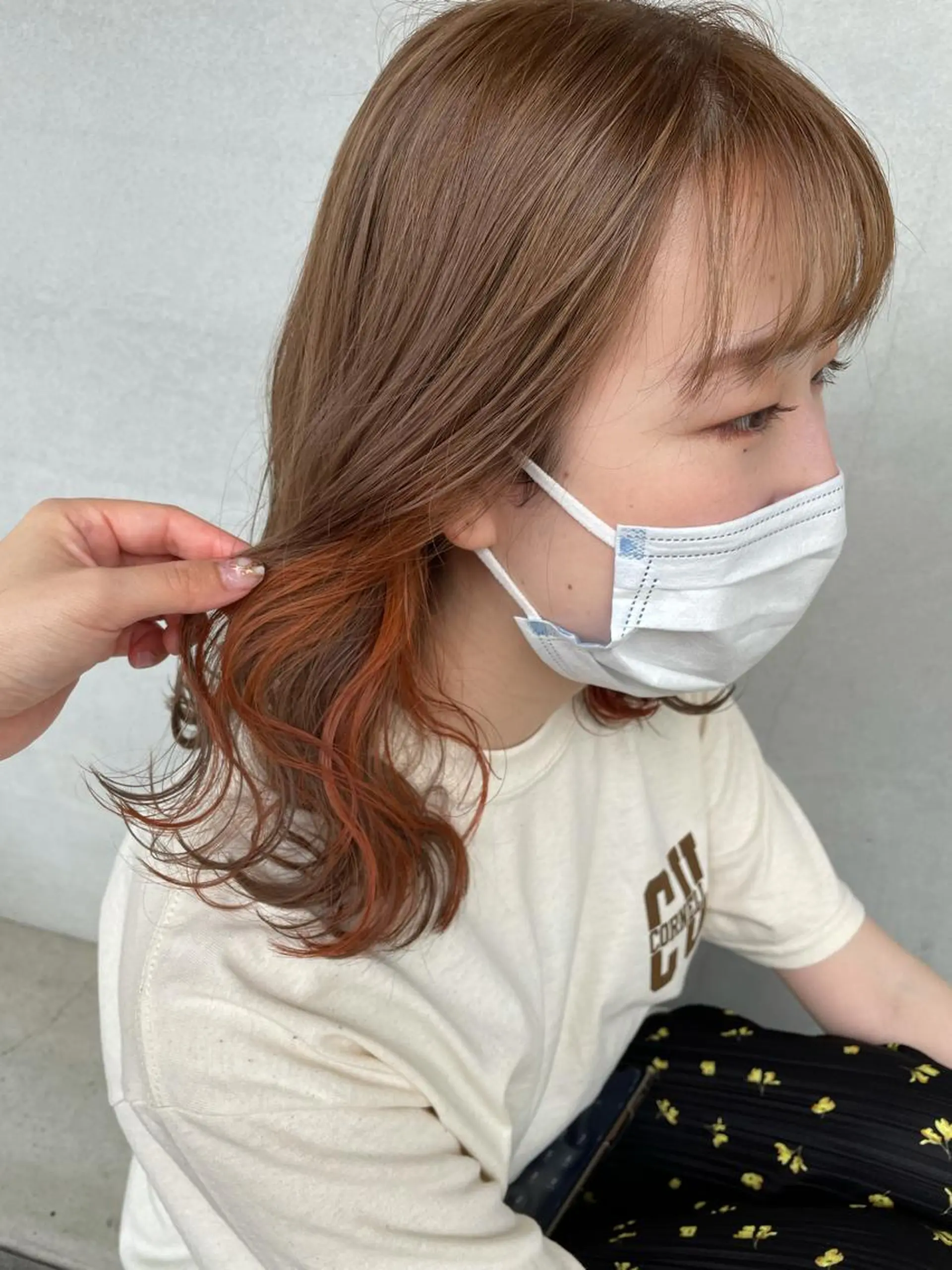 ミディアム カラー ヘアカラー 小森 樹奈のヘアスタイル