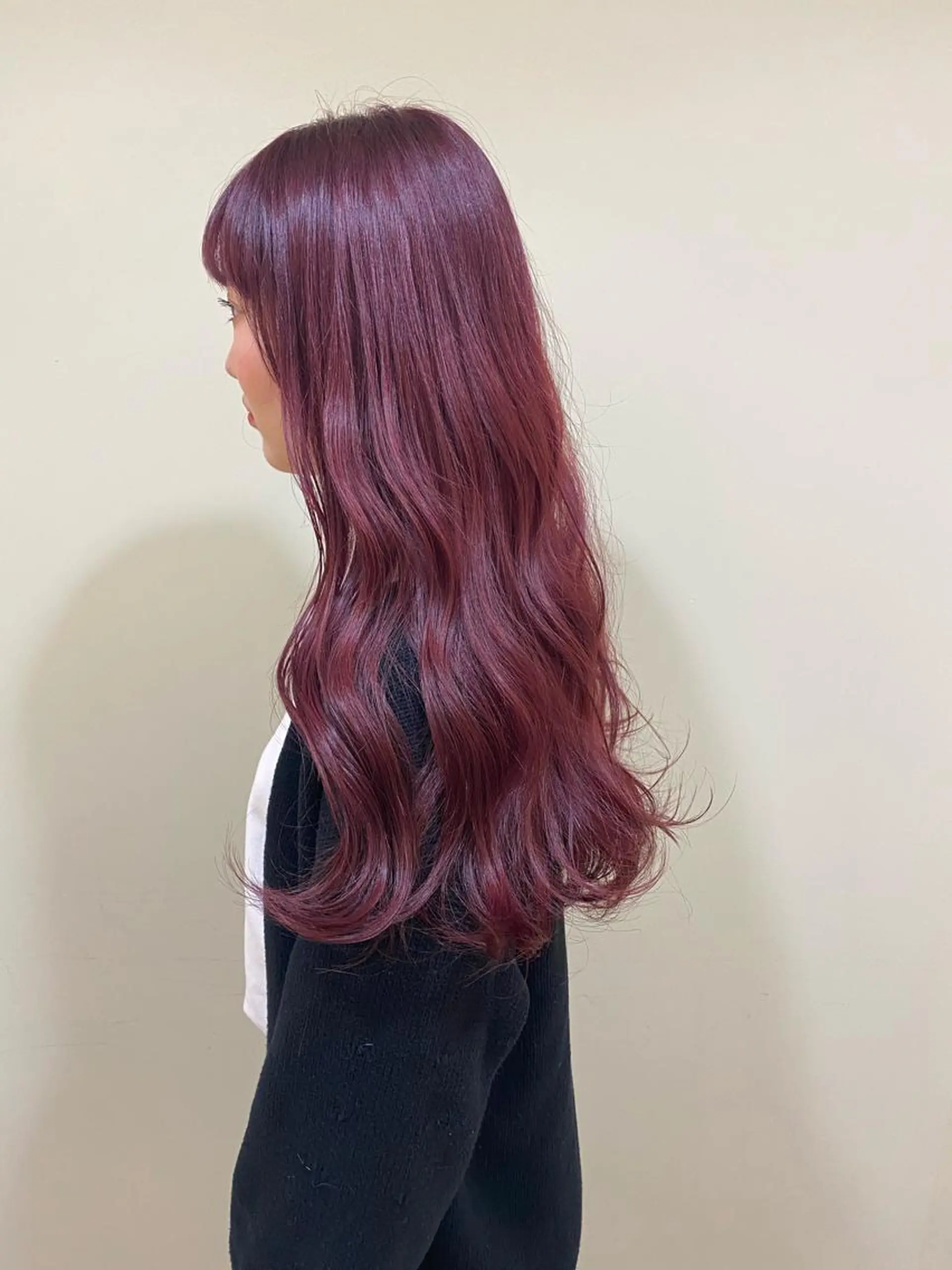 ロング カラー ANNA ／艶髪／ハイトーンのヘアスタイル