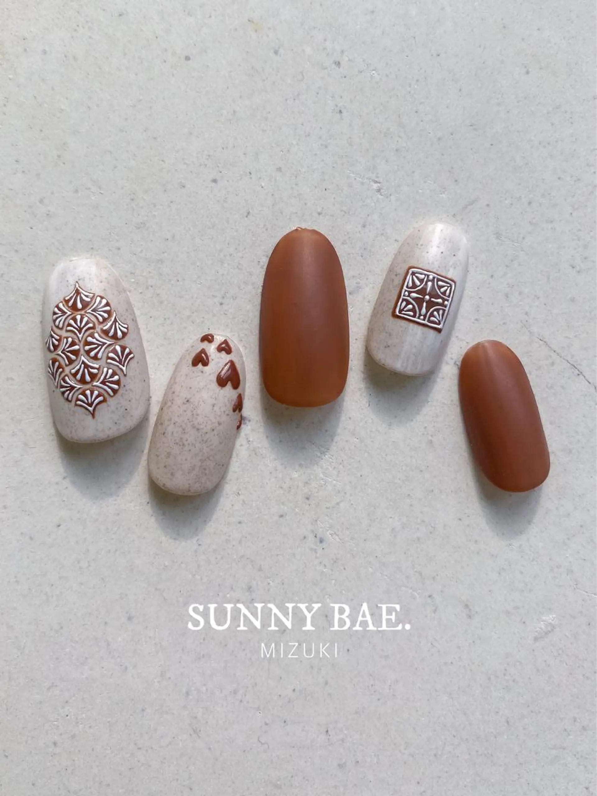 ネイル アートネイル ハート ラメ(グリッター) マットネイル ぷっくりネイル ハンドネイル SUNNY BAE. 🌼MIZUKIのネイルデザイン