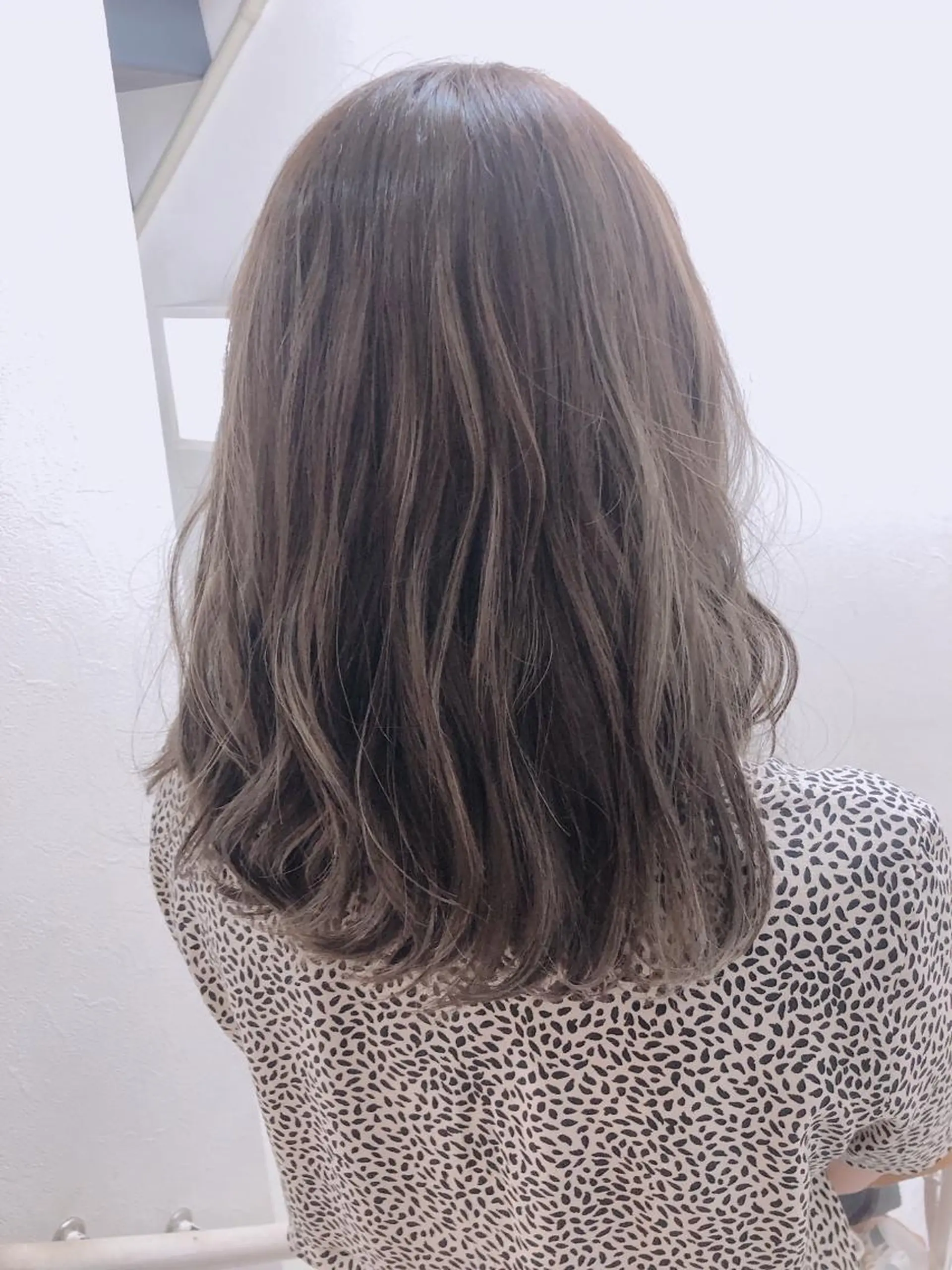 ミディアム 透明感カラー💖 Stylist佐藤澪のマツエク・マツパデザイン