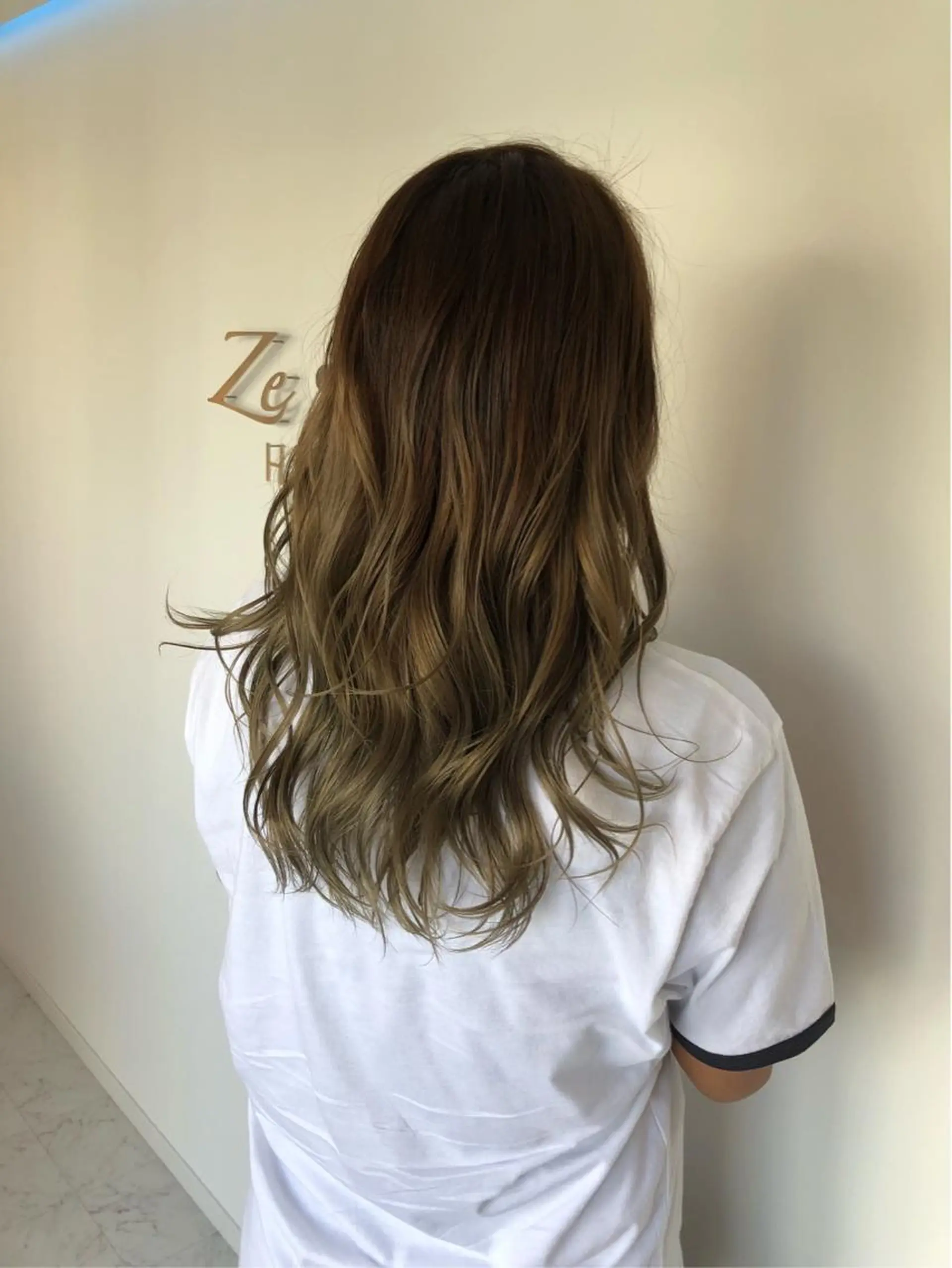 セミロング カット ヘアカラー トリートメント ヘッドスパ Ze・seal所属・ze sealのヘアスタイル